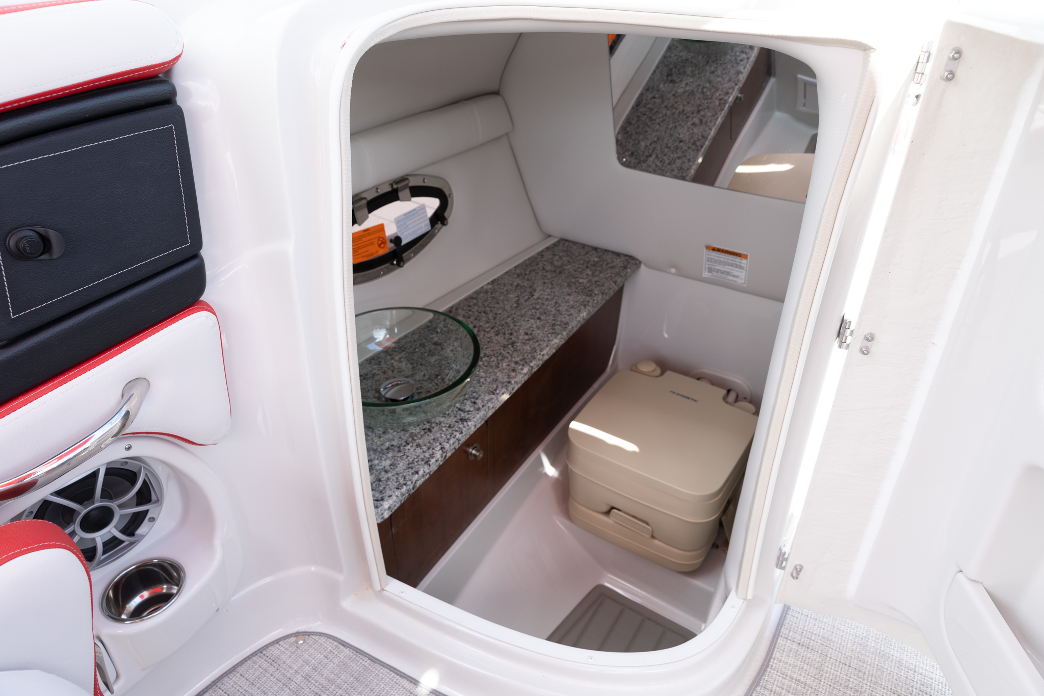 2024 Crownline 250 XSS - Photo 12