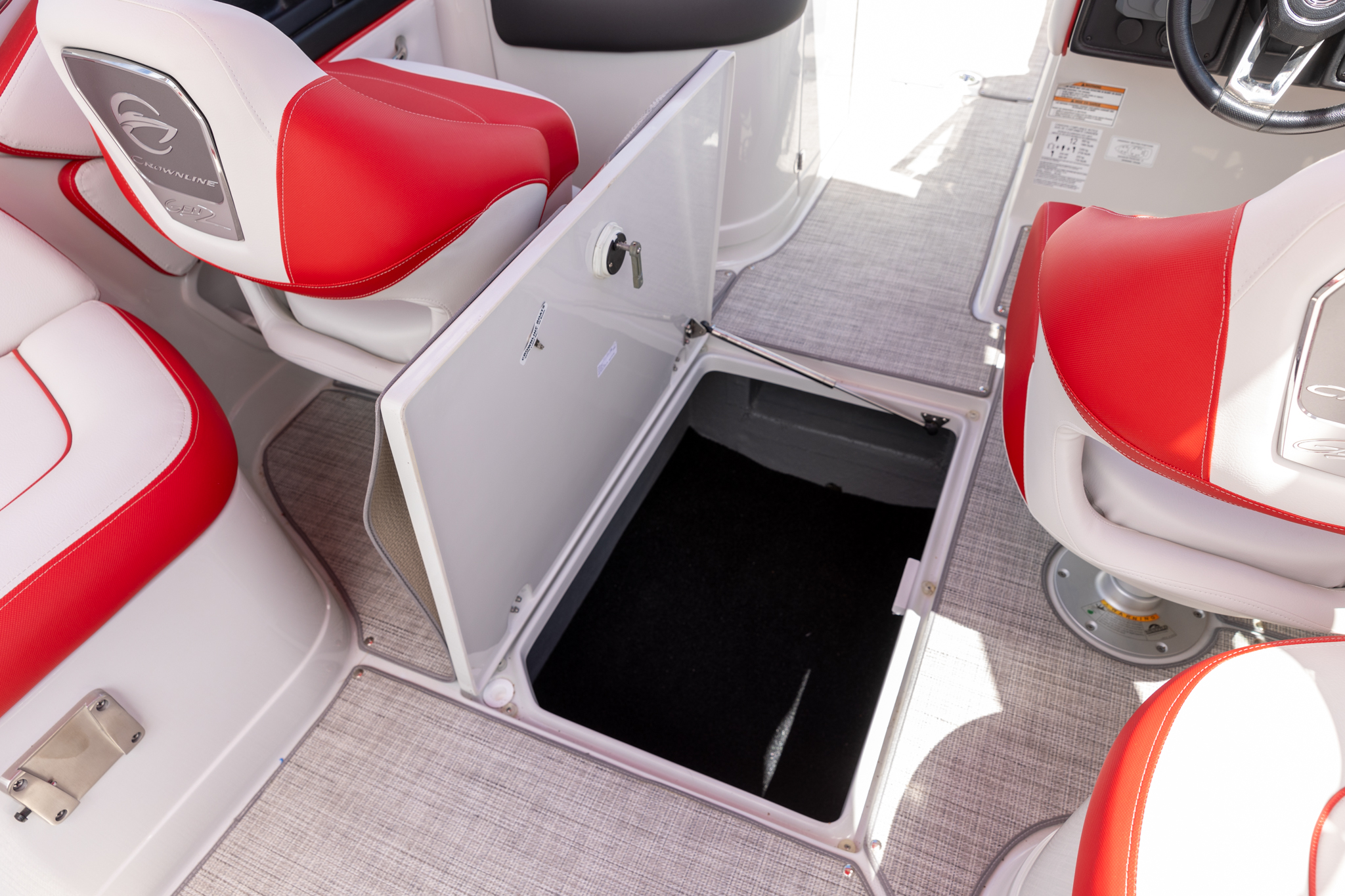 2024 Crownline 250 XSS - Photo 11