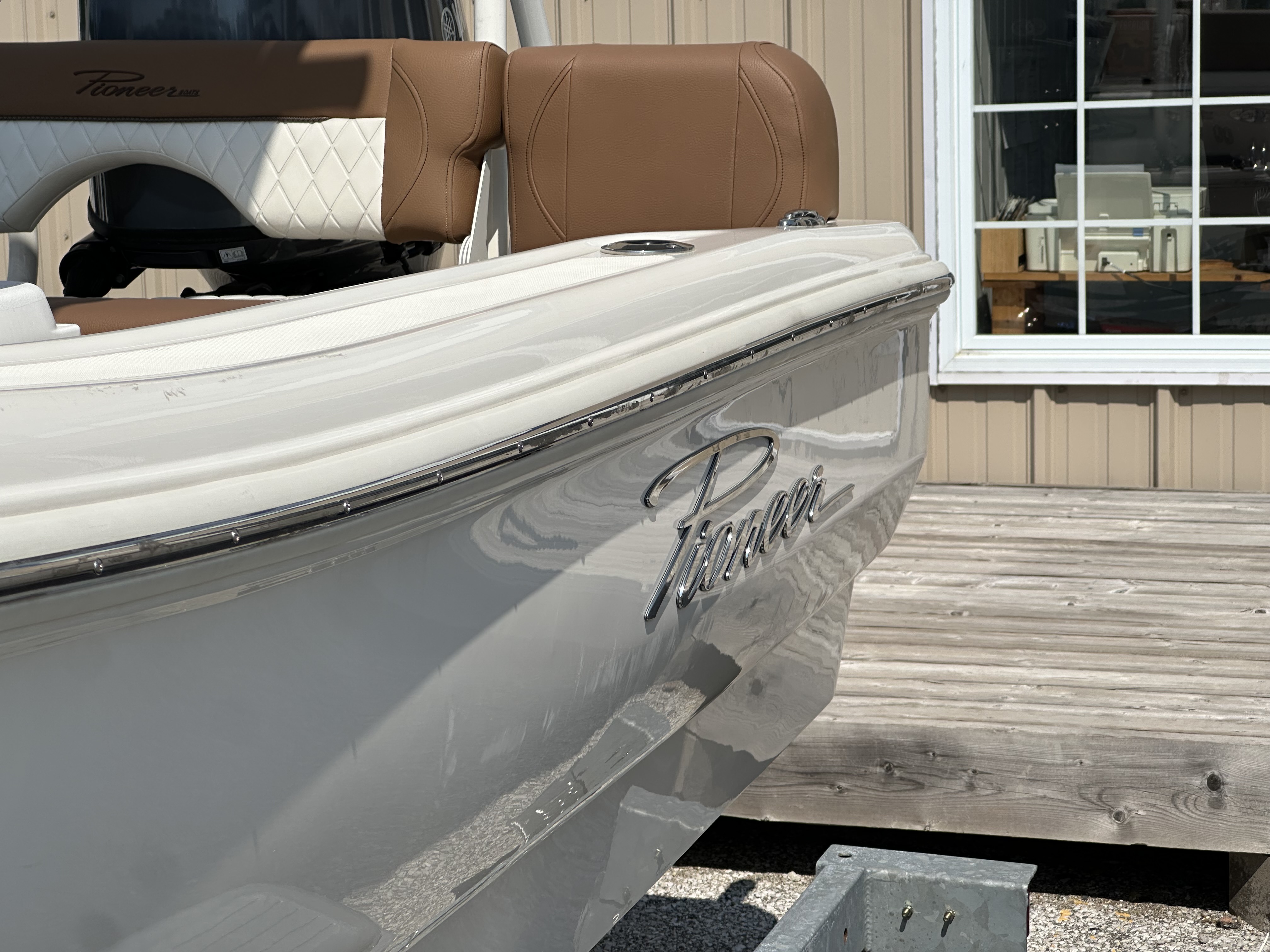 2024 Pioneer Boats 180 ISLANDER - Photo 2