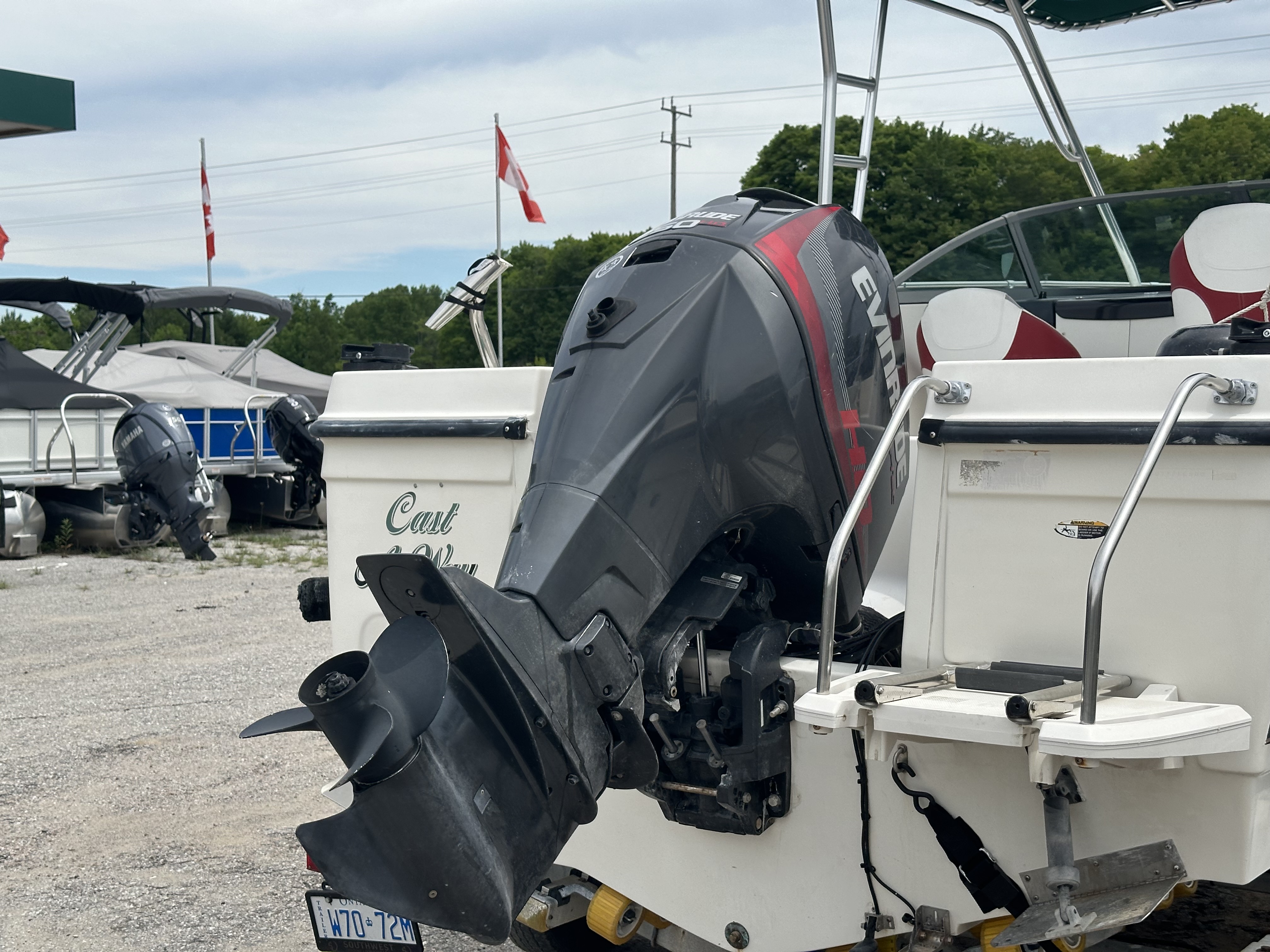 2000 Trophy Marine Walkaround 2052 DX/LX - Photo 5