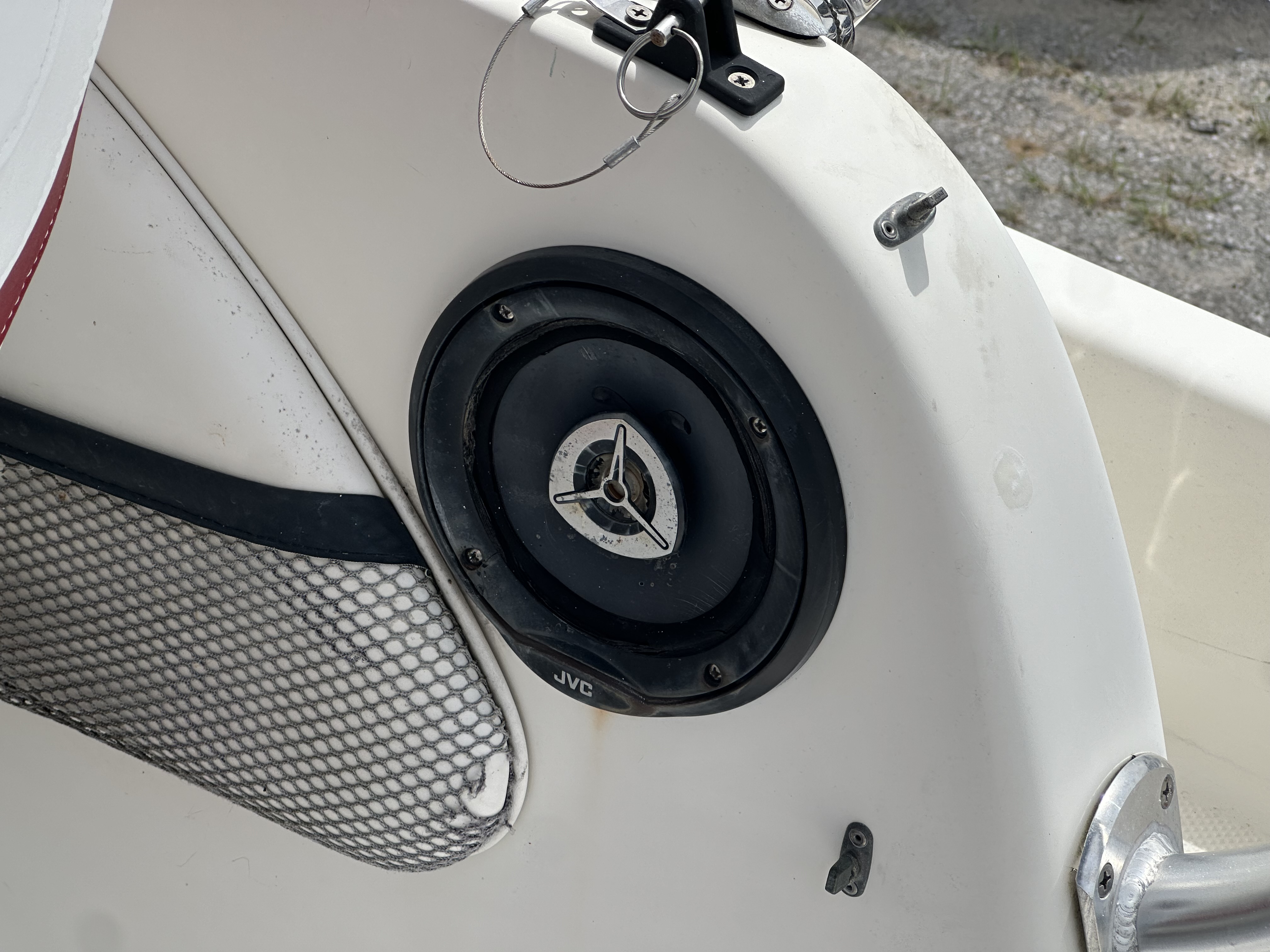 2000 Trophy Marine Walkaround 2052 DX/LX - Photo 10