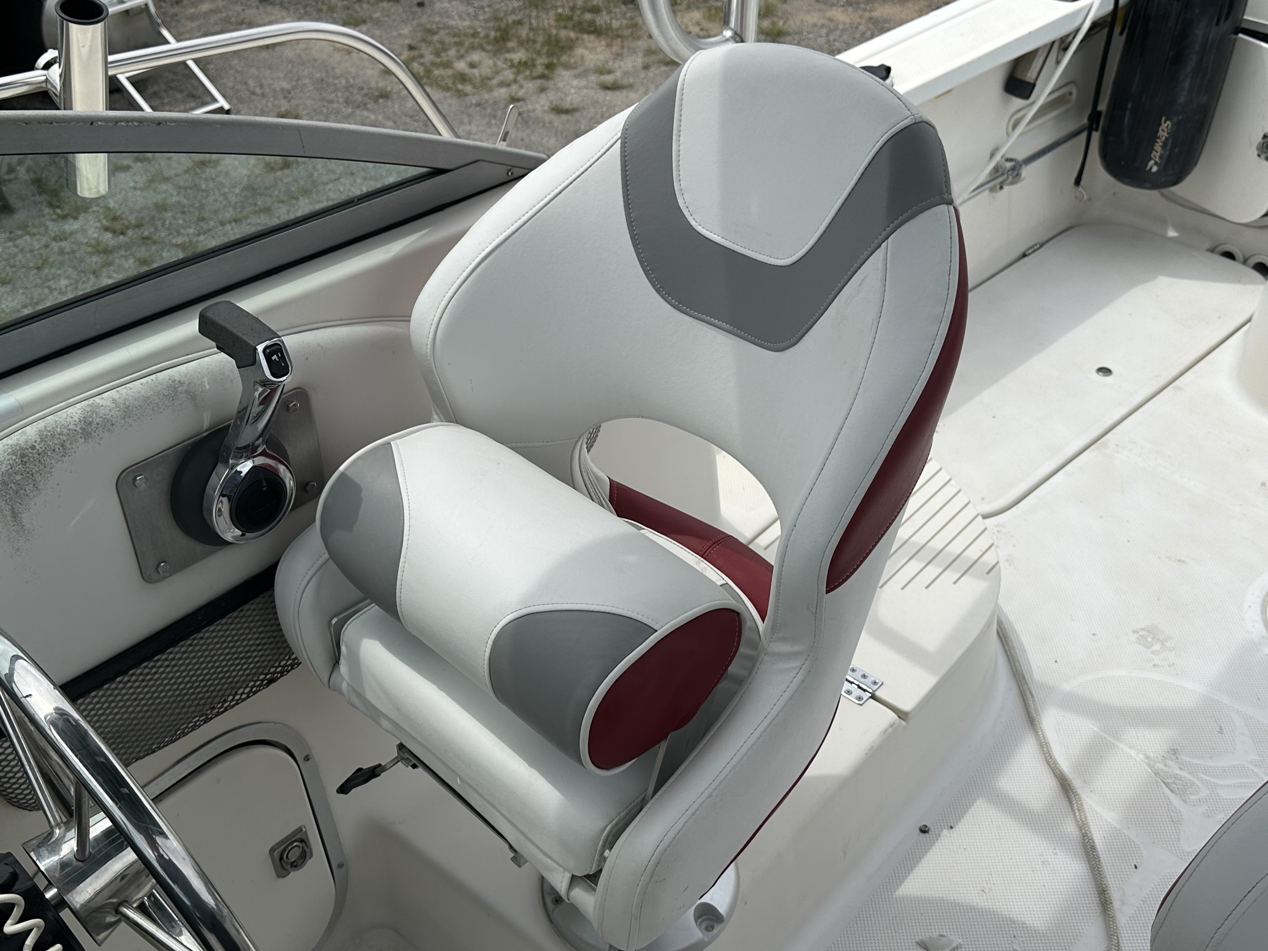 2000 Trophy Marine Walkaround 2052 DX/LX - Photo 15