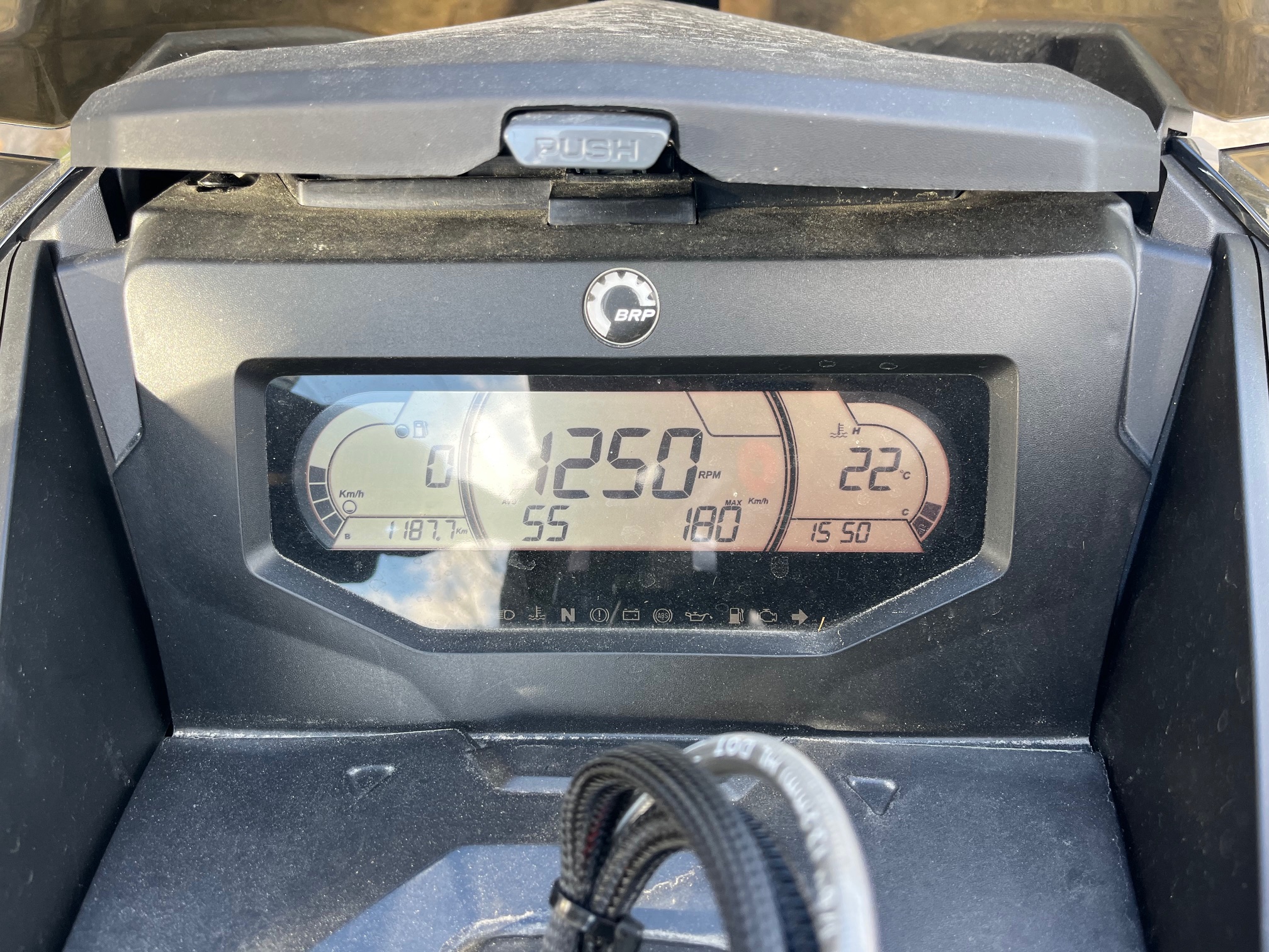 2024 Ski-Doo MXZ X-RS 137 850 E-TEC Electric Silver - Photo 7