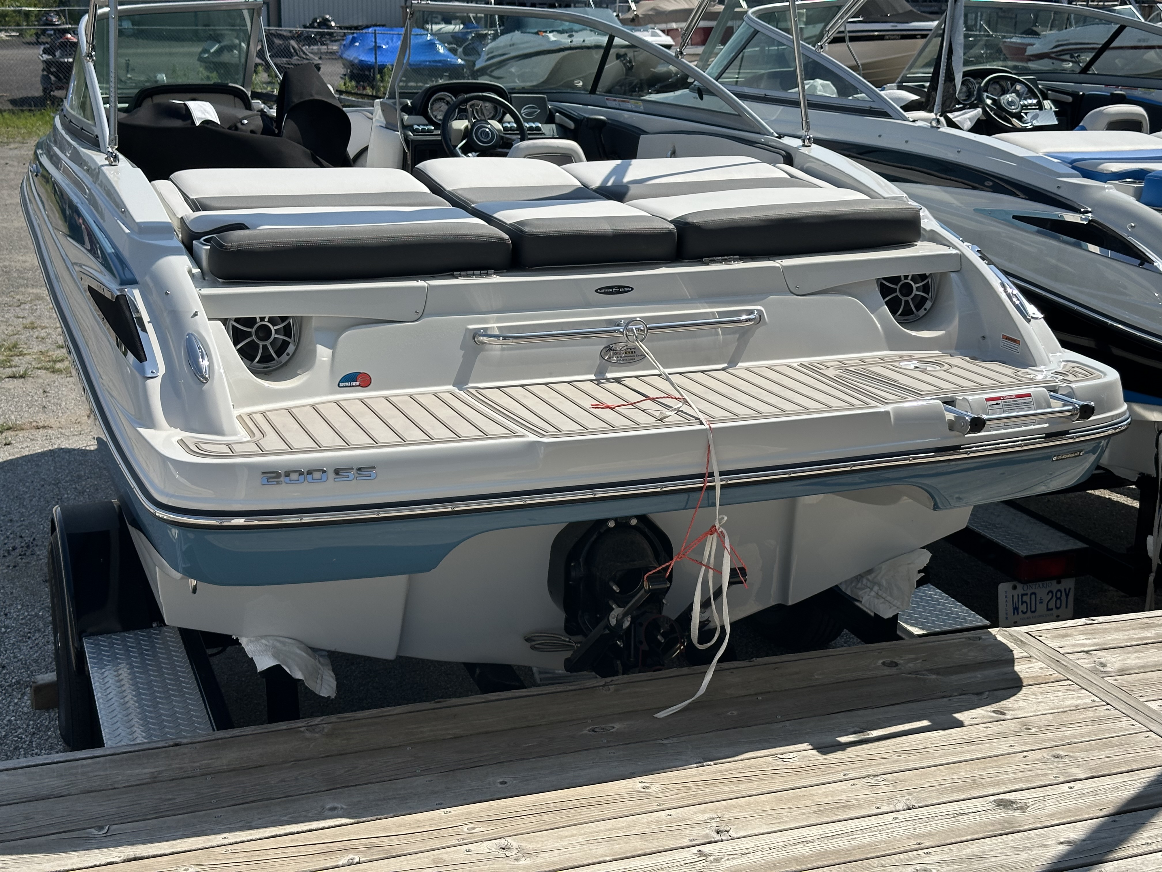 2025 Crownline 200 SS - Photo 3