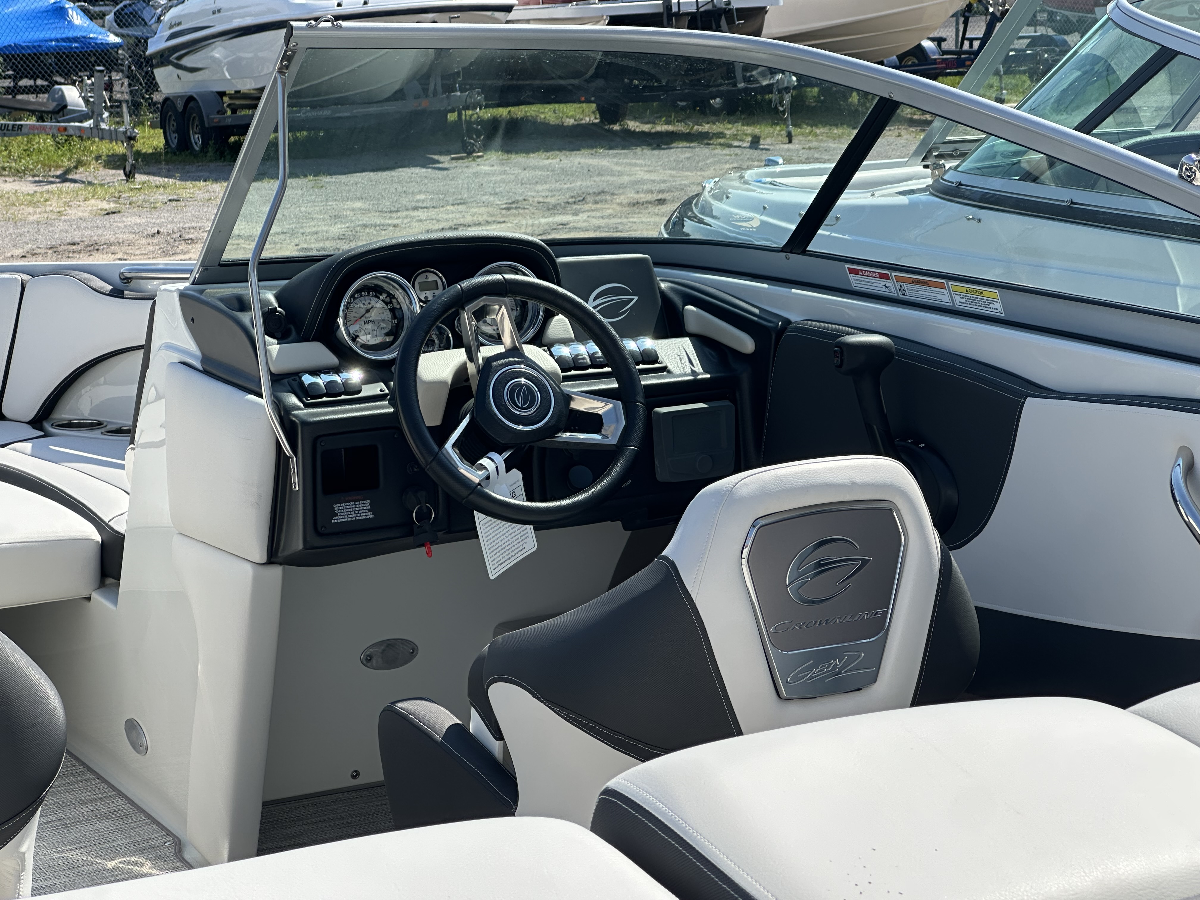 2025 Crownline 200 SS - Photo 5