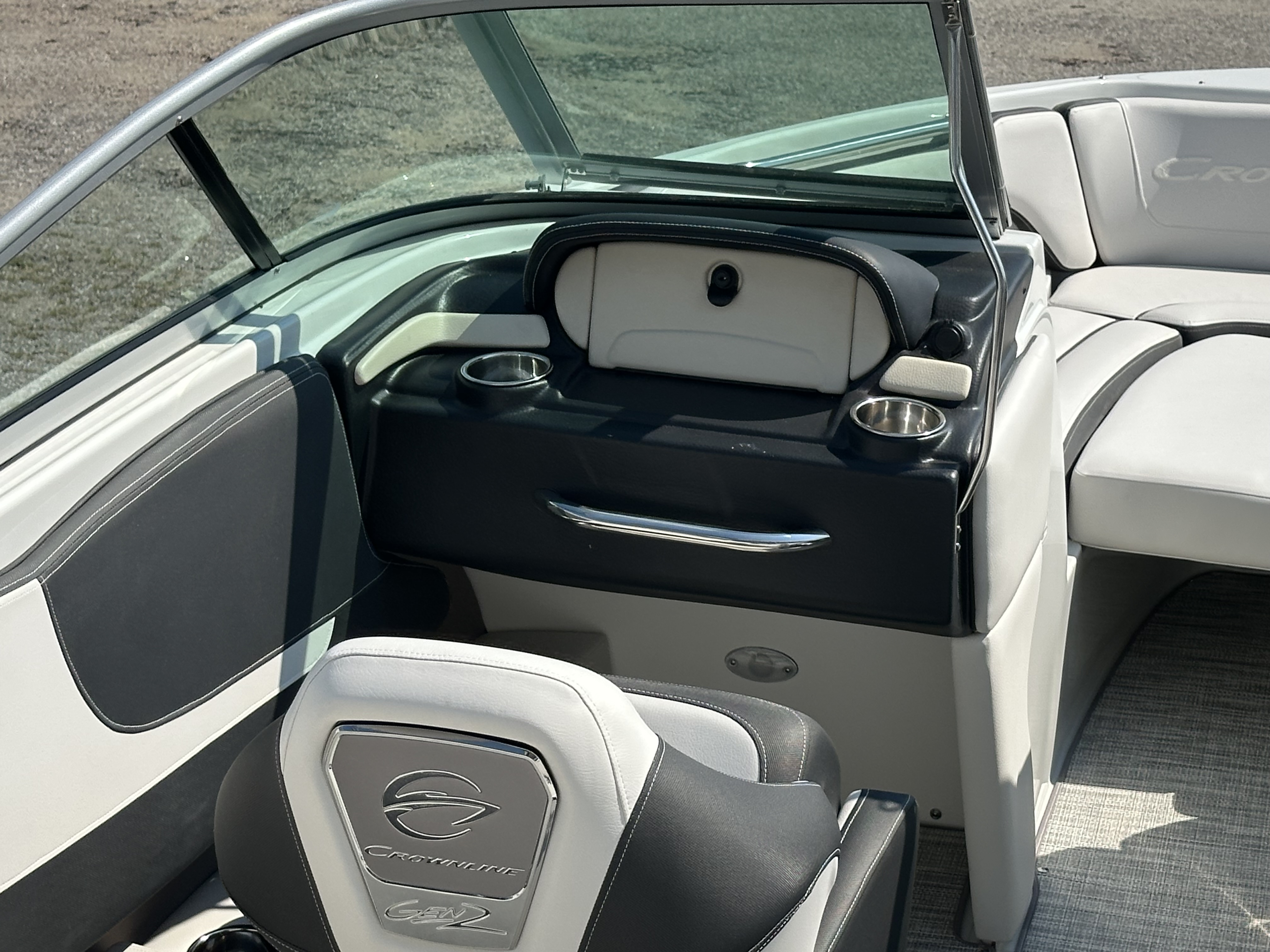 2025 Crownline 200 SS - Photo 6
