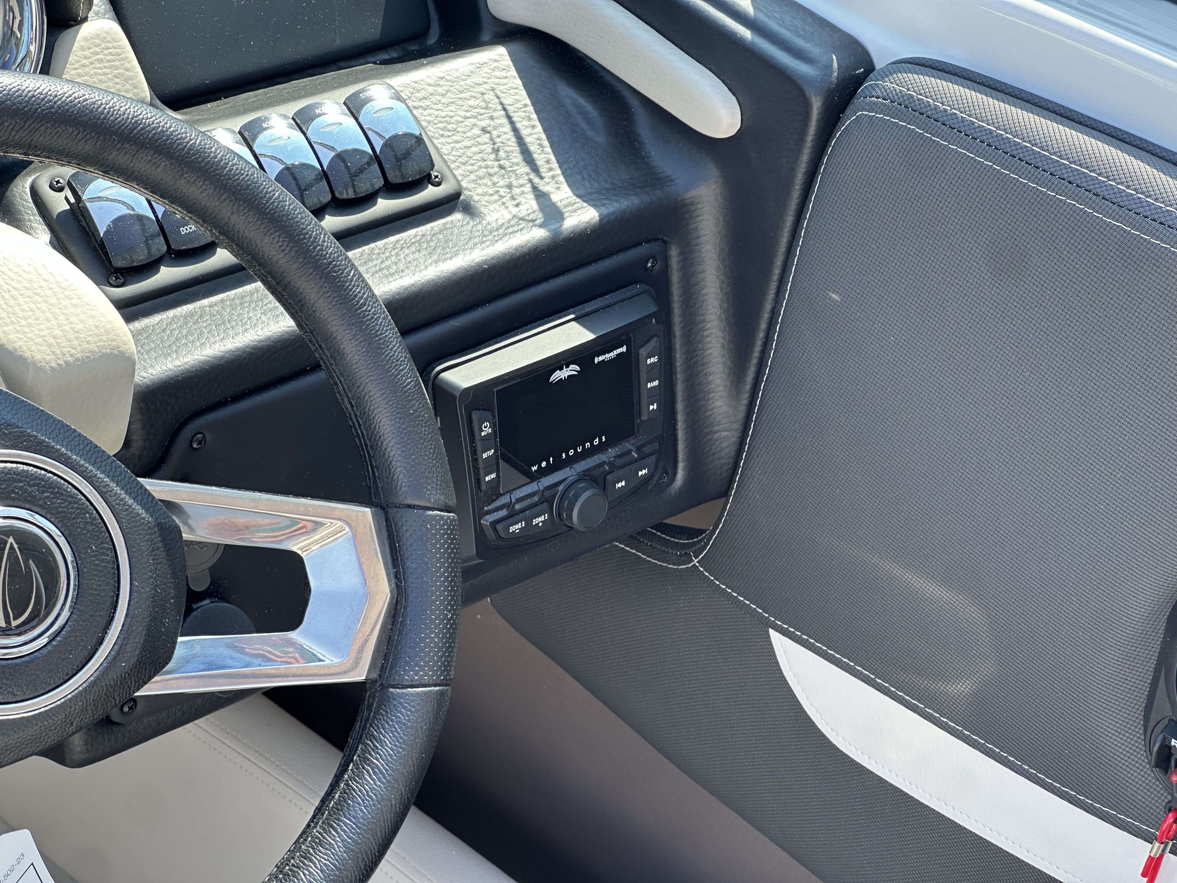 2025 Crownline 200 SS - Photo 9