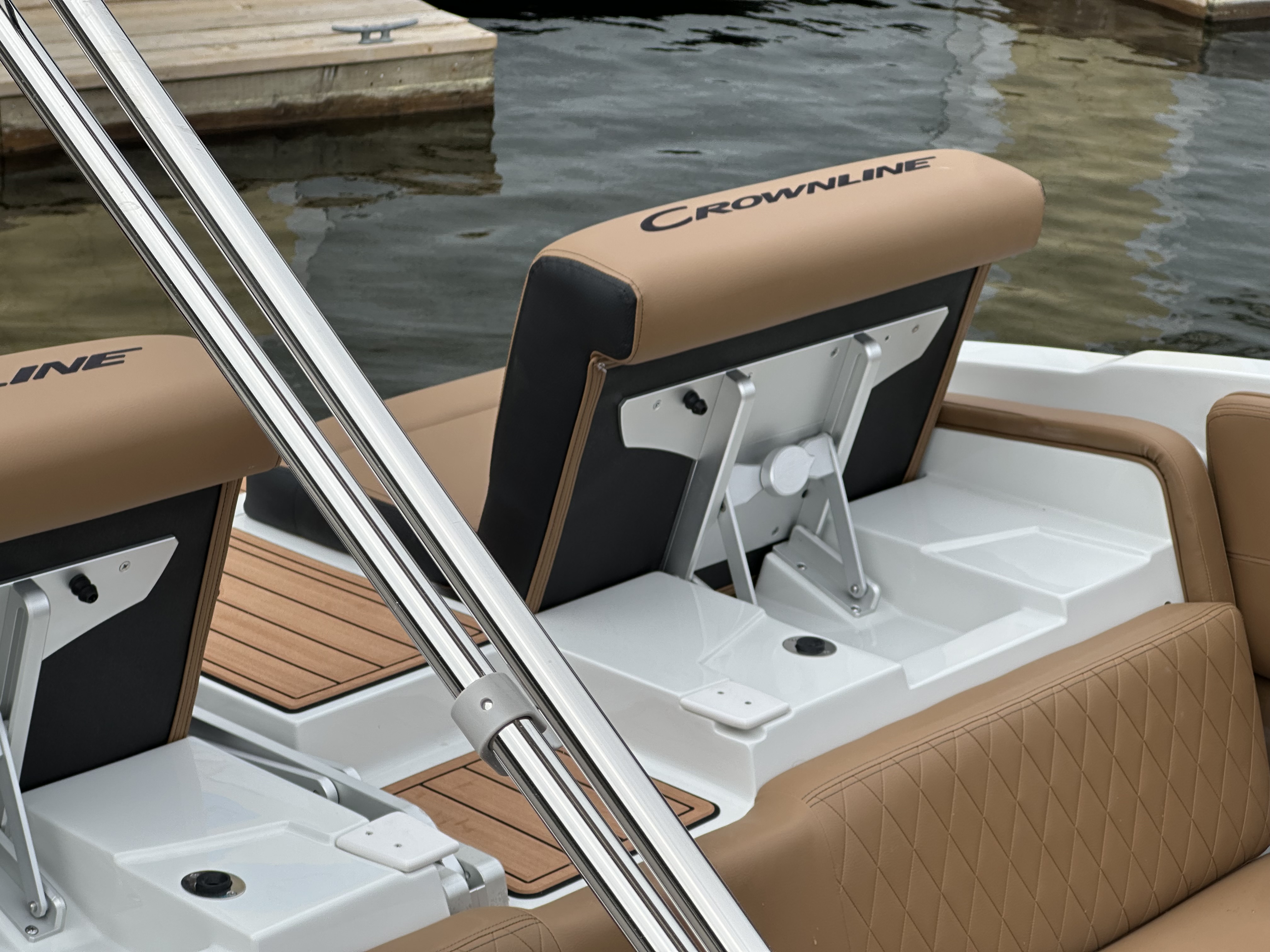 2025 Crownline 240 SS - Photo 8