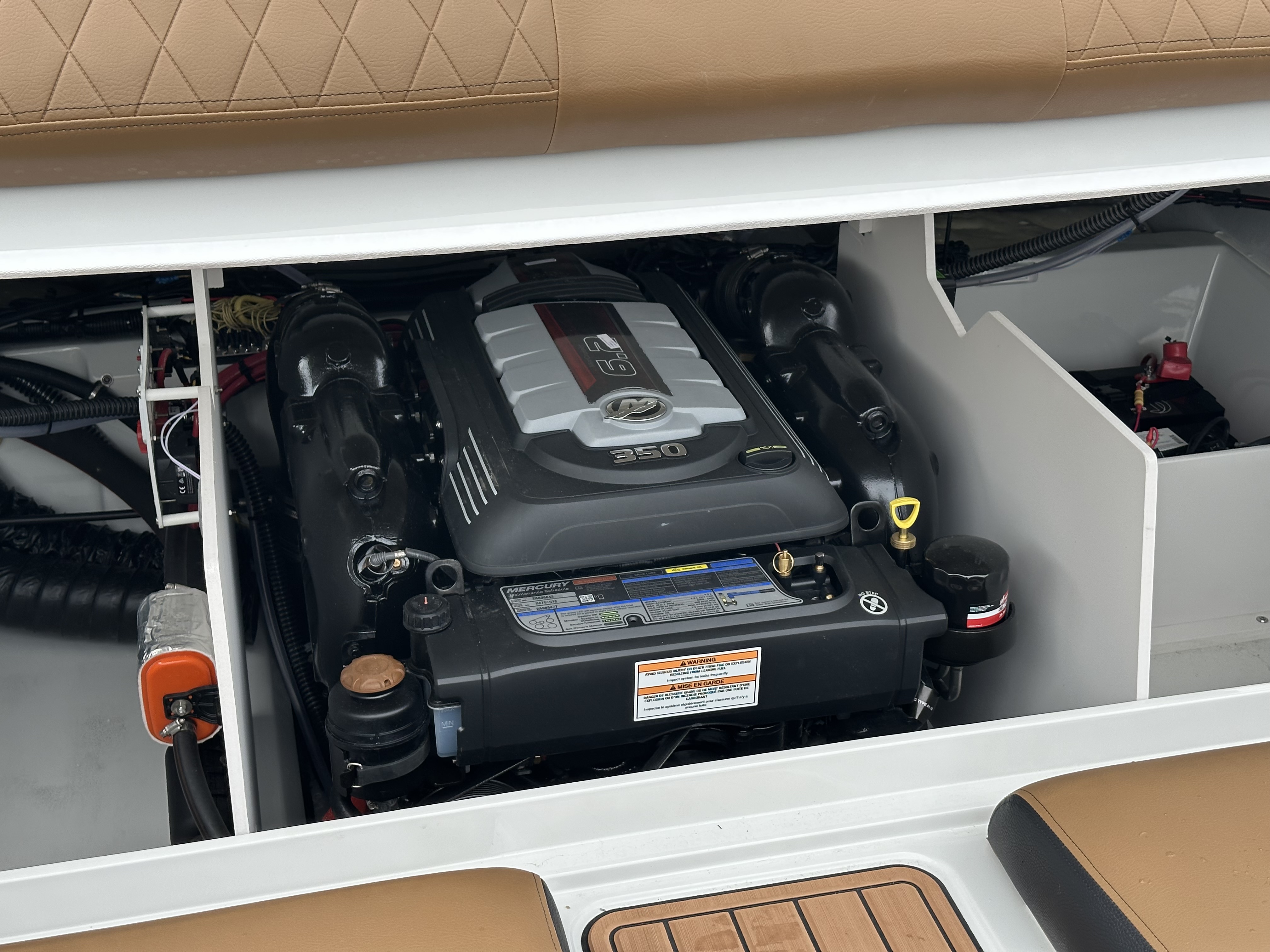2025 Crownline 240 SS - Photo 10
