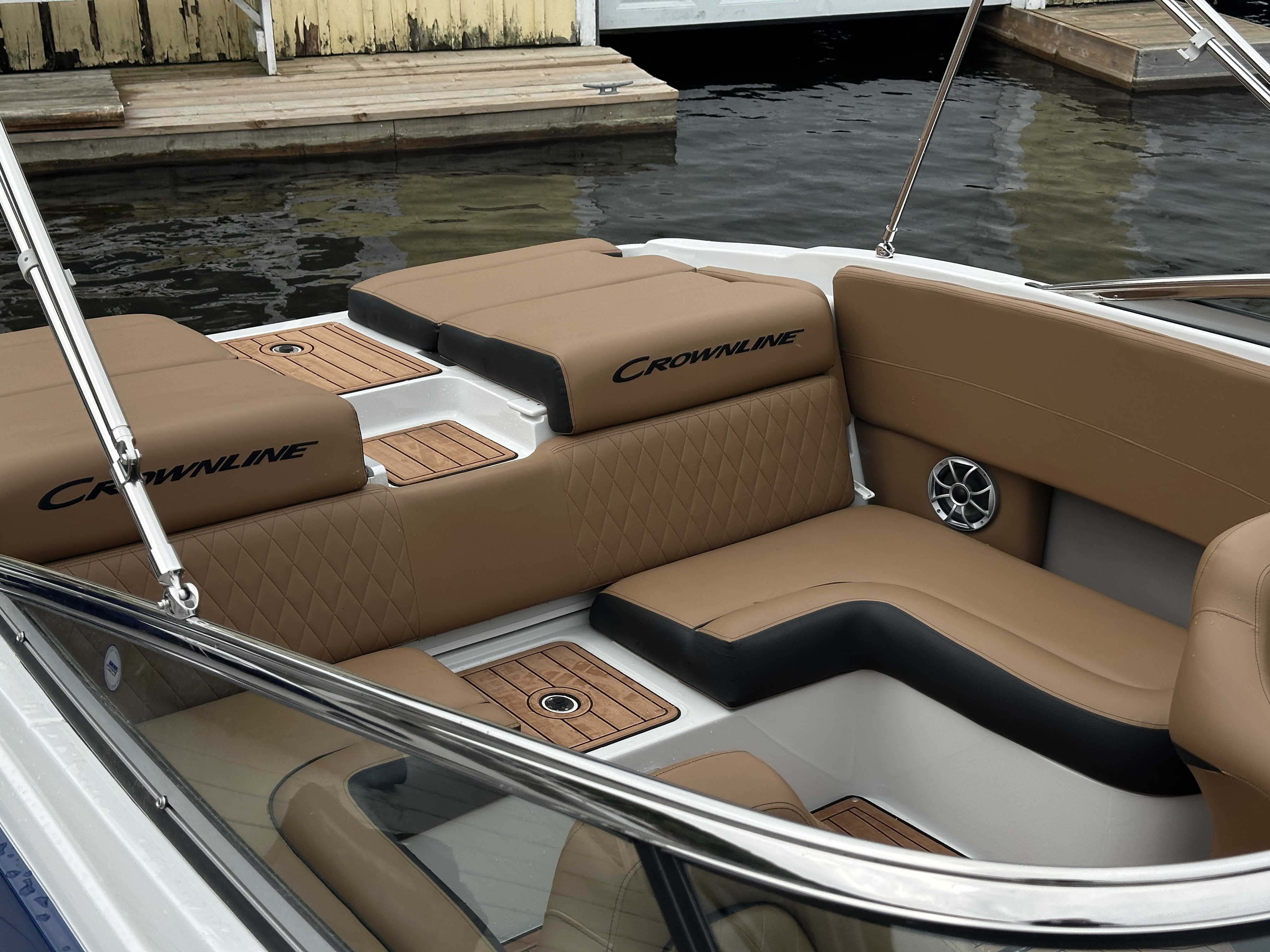 2025 Crownline 240 SS - Photo 9