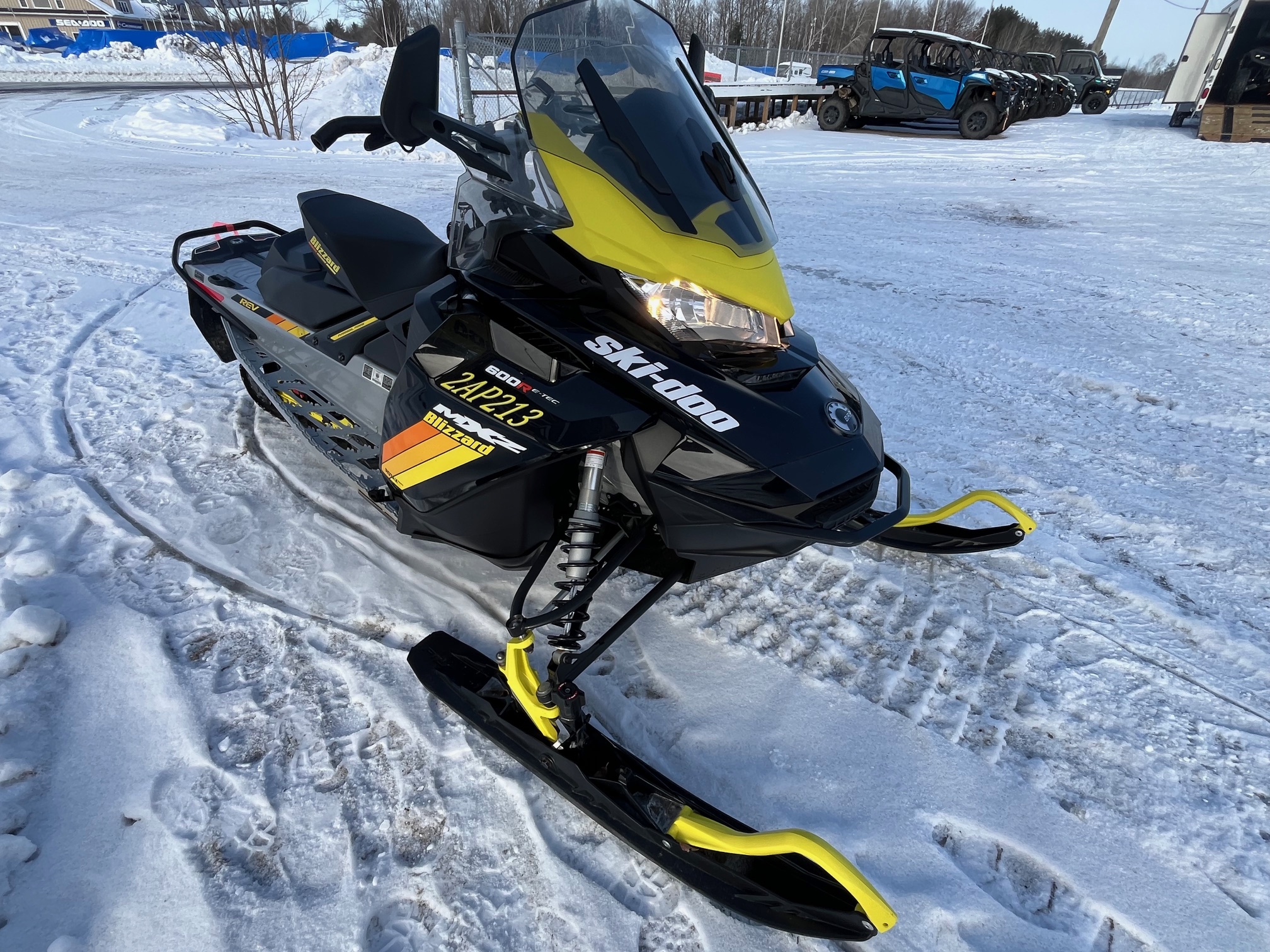 2019 Ski-Doo MXZ Blizzard 600 Etec - Photo 5