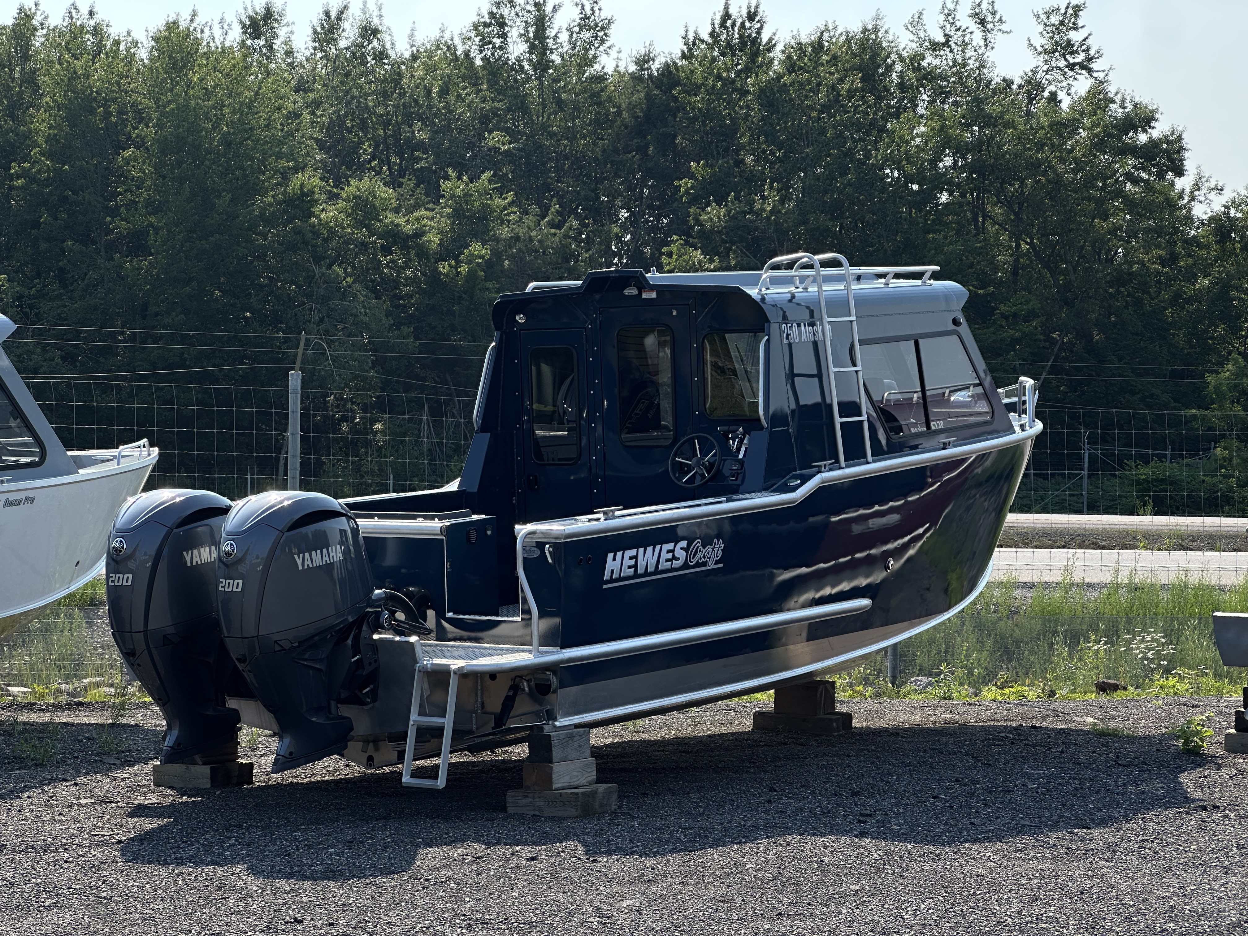 2025 Hewes Craft Alaskan 250 ET HT