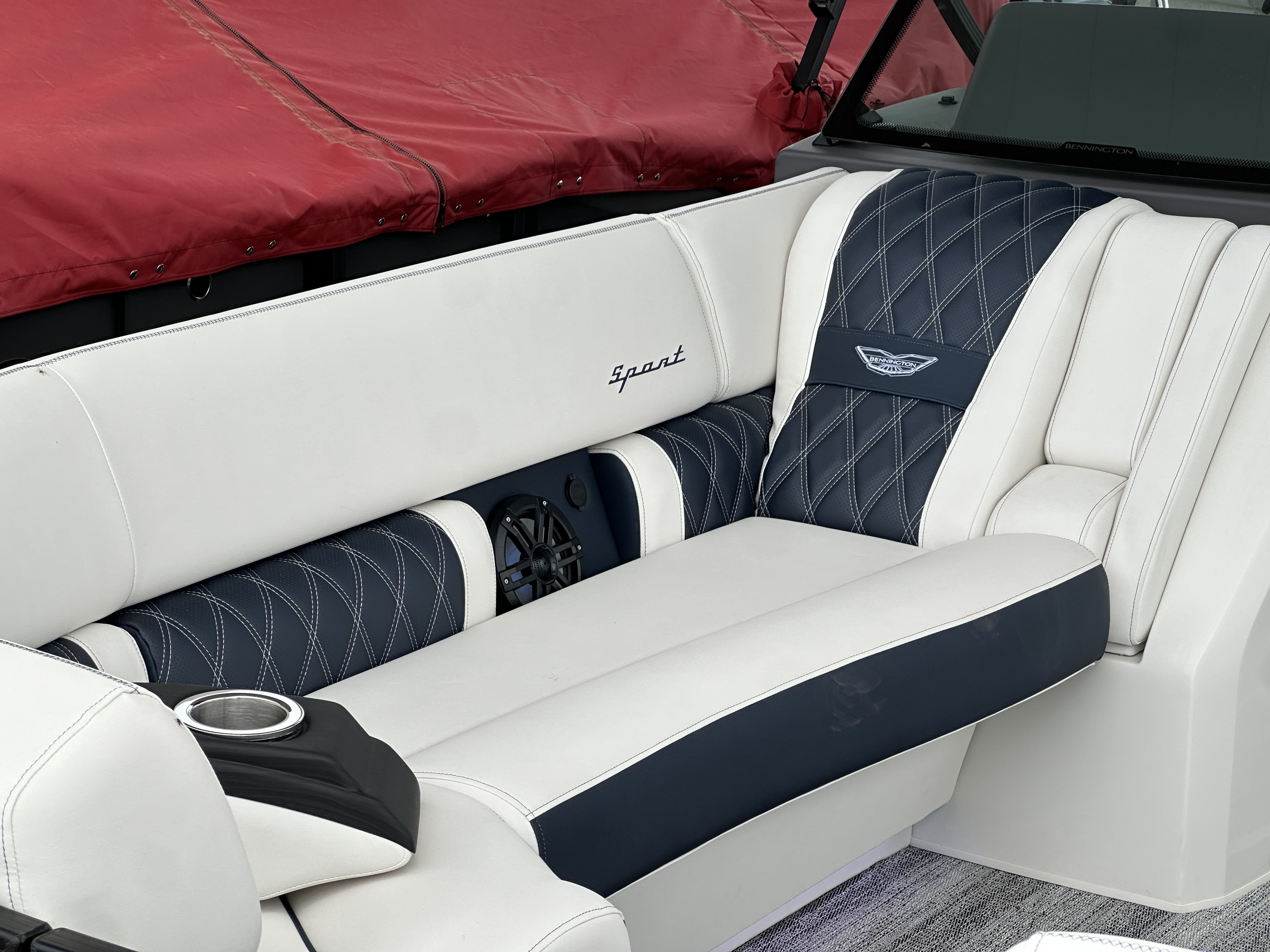 2025 Bennington R Series 23 RCW - Photo 5