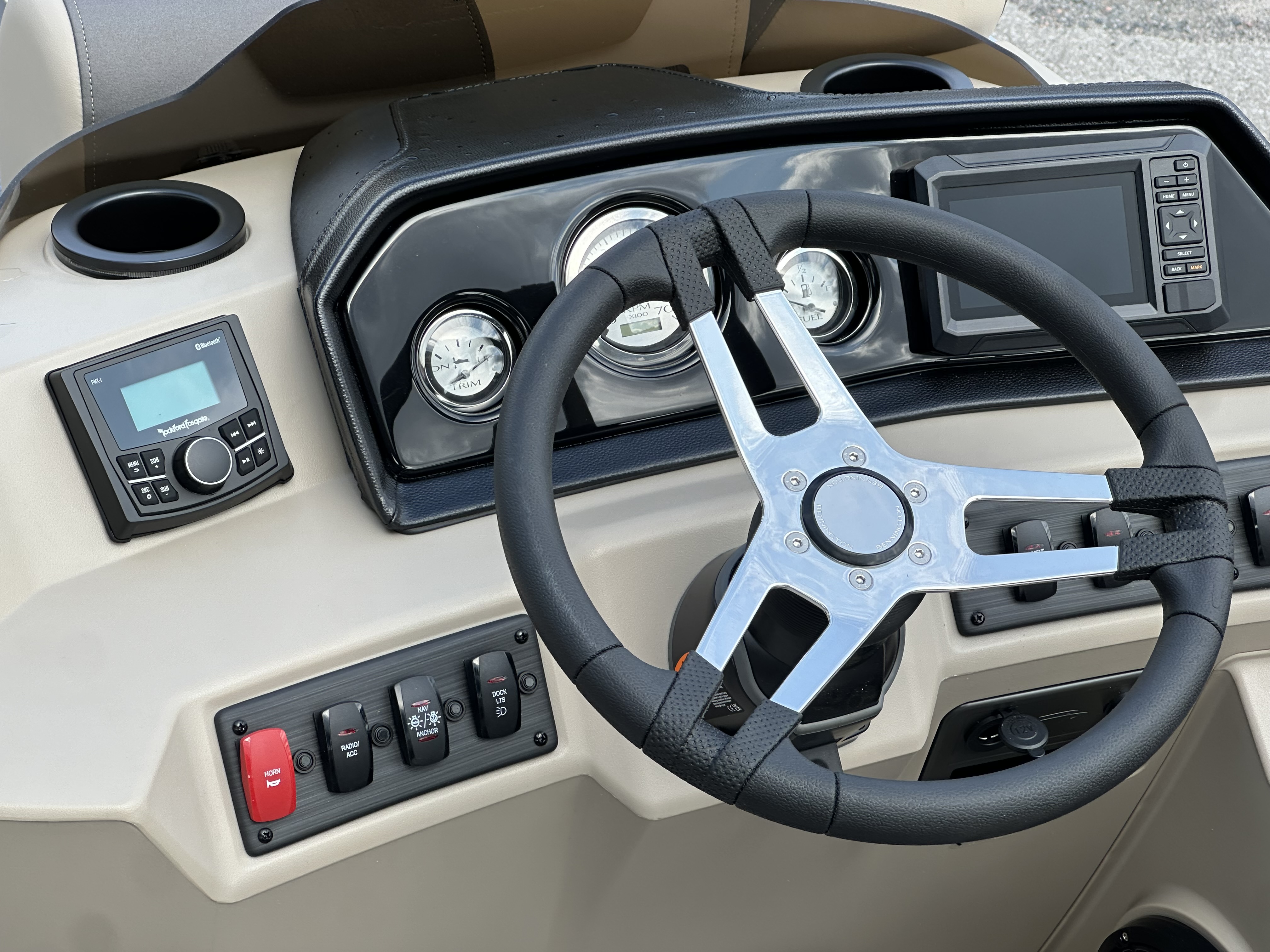 2026 Bennington S Series 20 SL - Photo 12