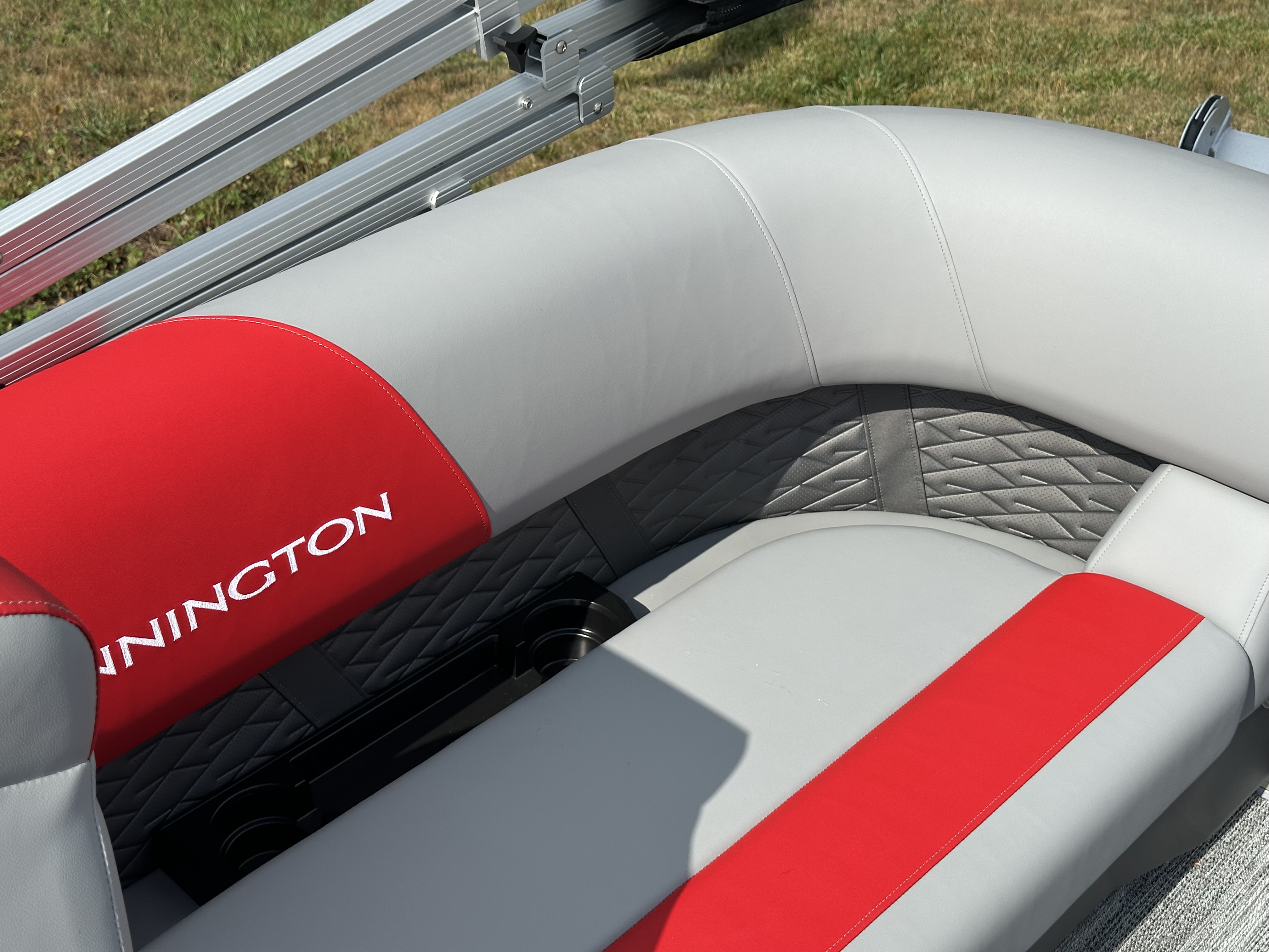 2026 Bennington S Series 20 SSR - Photo 9