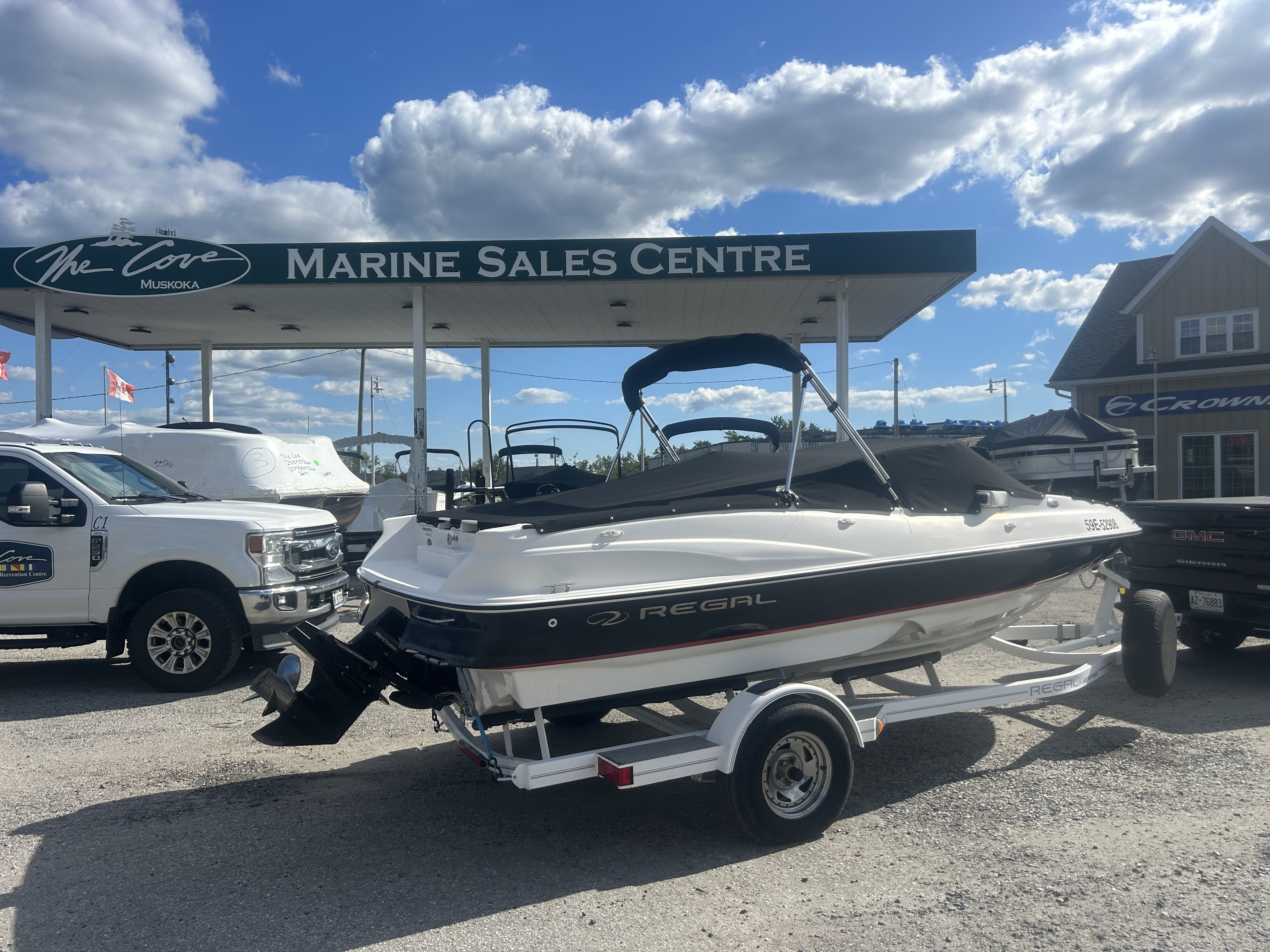 2005 Regal Sport Boat 1800 Bowrider - Photo 9