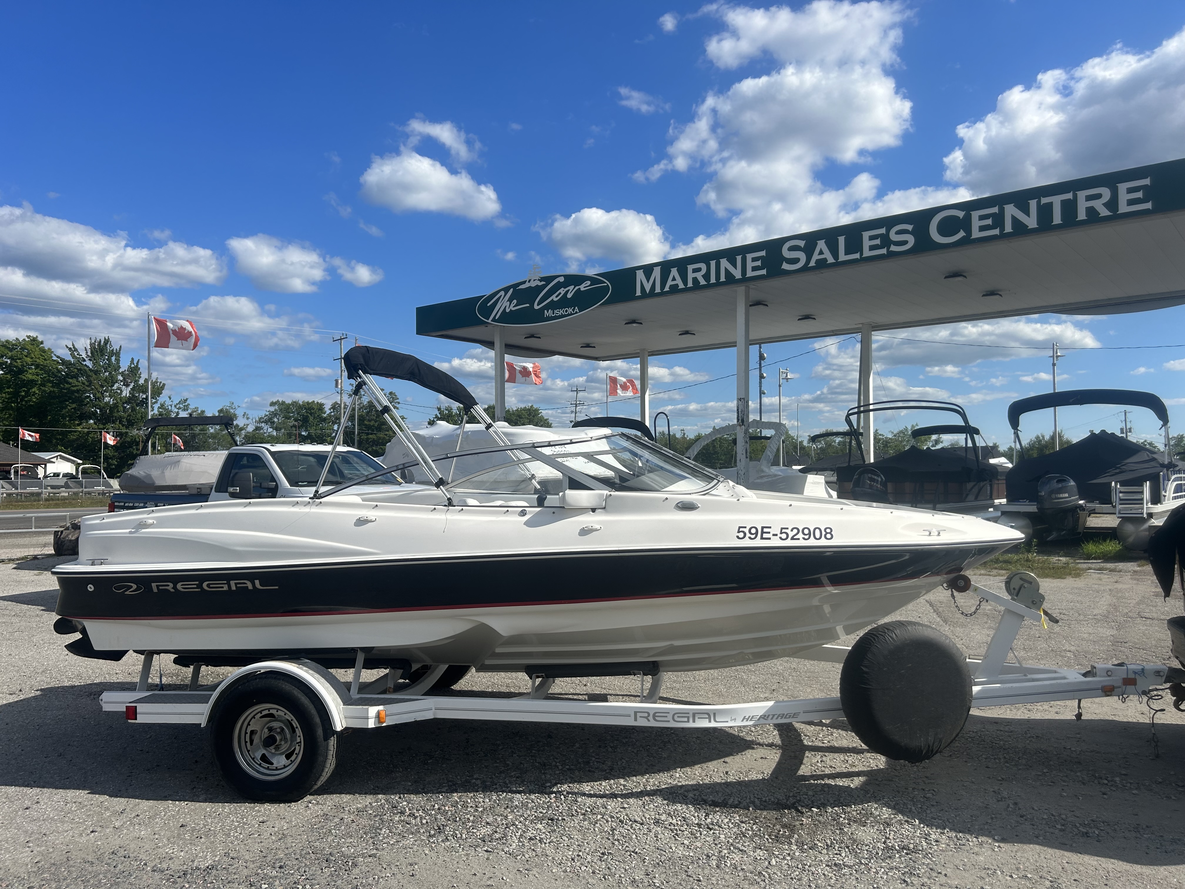 2005 Regal Sport Boat 1800 Bowrider - Photo 4