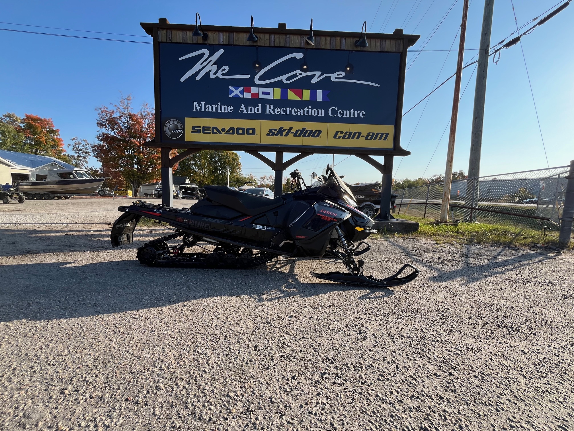 2020 Ski-Doo Renegade® Enduro™ 600R E-TEC® - Lava Red/Black