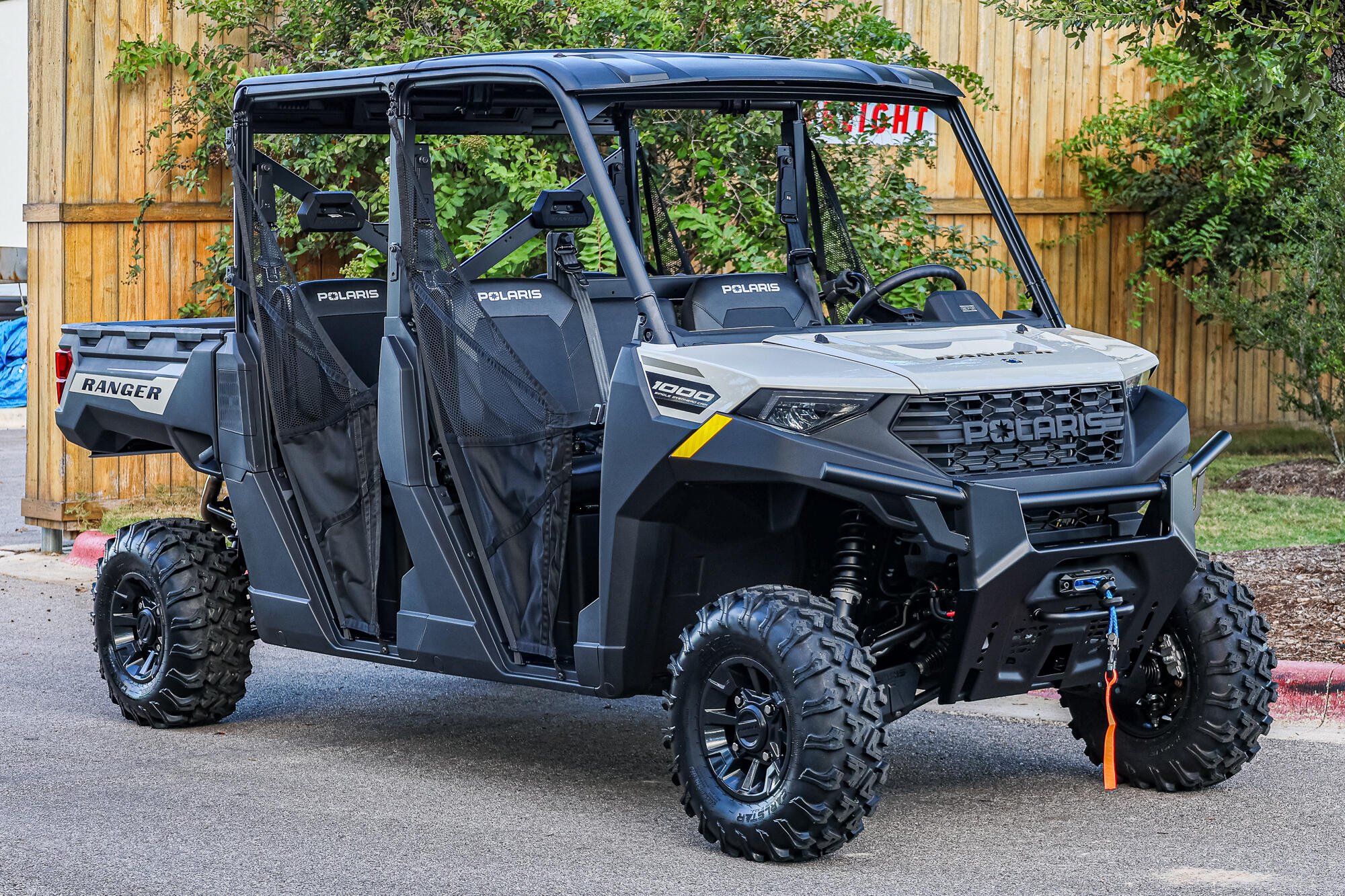 2025 Polaris RANGER CREW 1000 PREMIUM - MIRAGE BEIGE