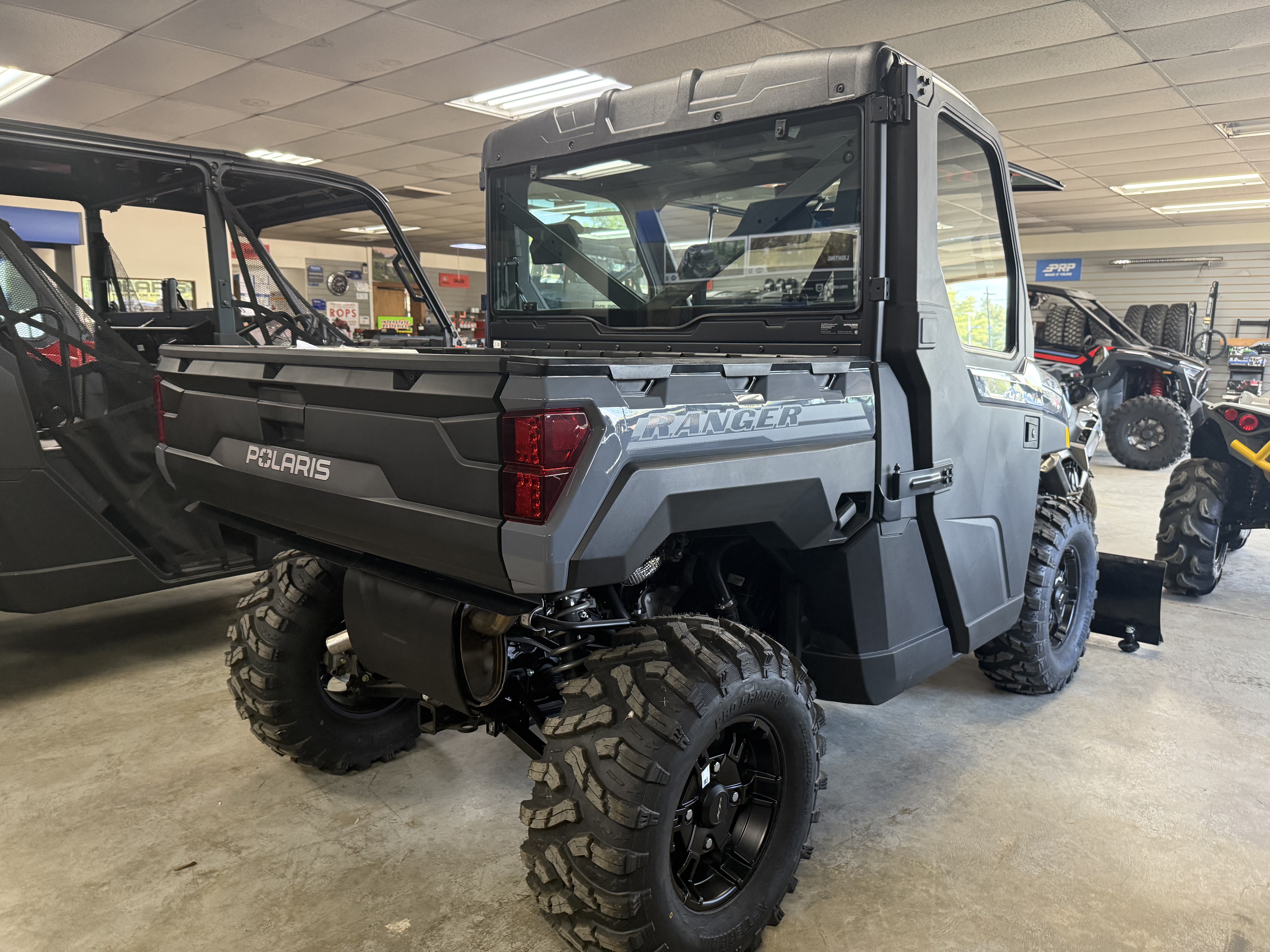 2026 Polaris RANGER XP 1000 NORTHSTAR ULTIMATE STEALTH GRAY - Photo 2