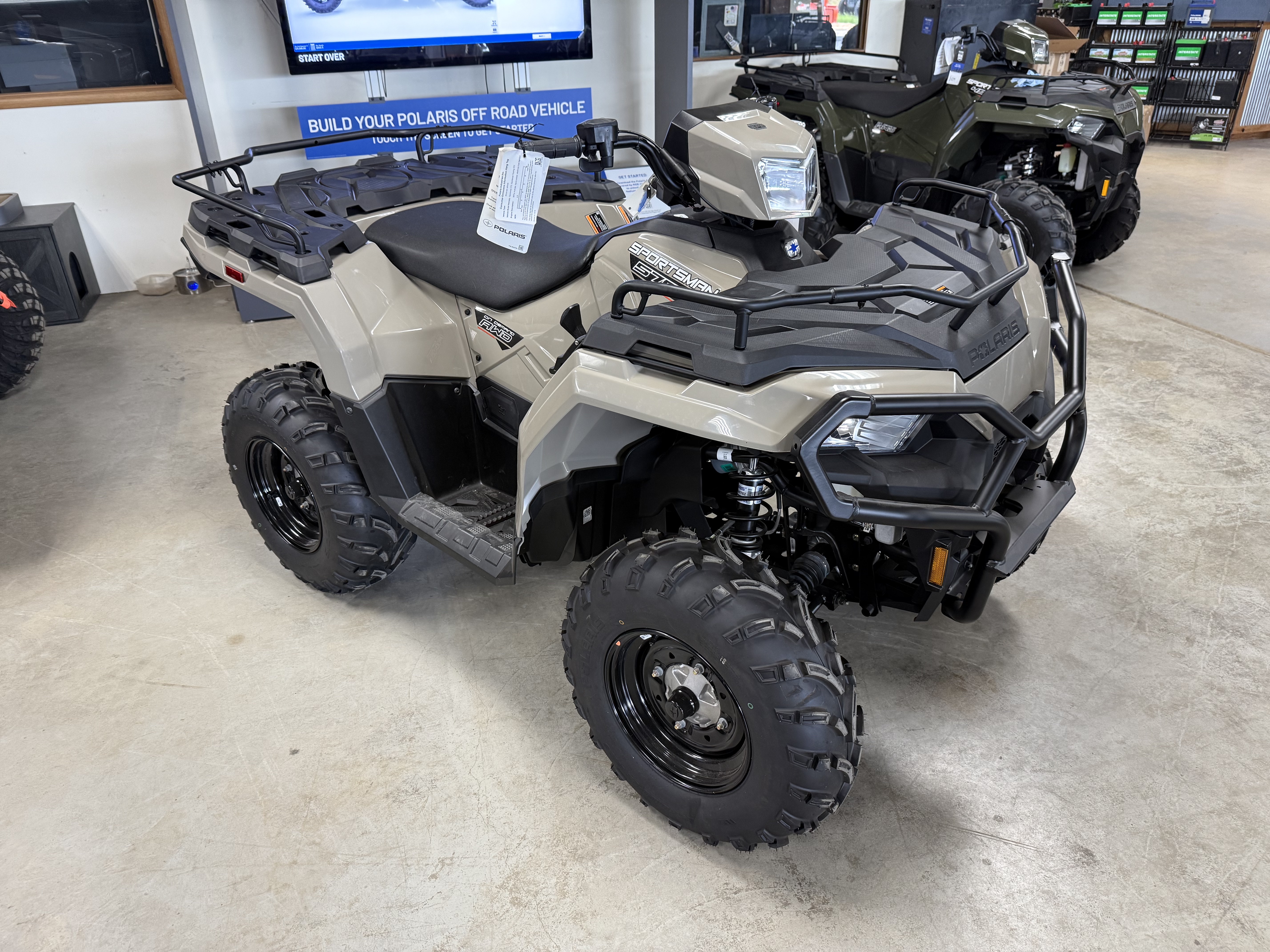 2025 Polaris SPORTSMAN 570 EPS - SAND - Photo 4