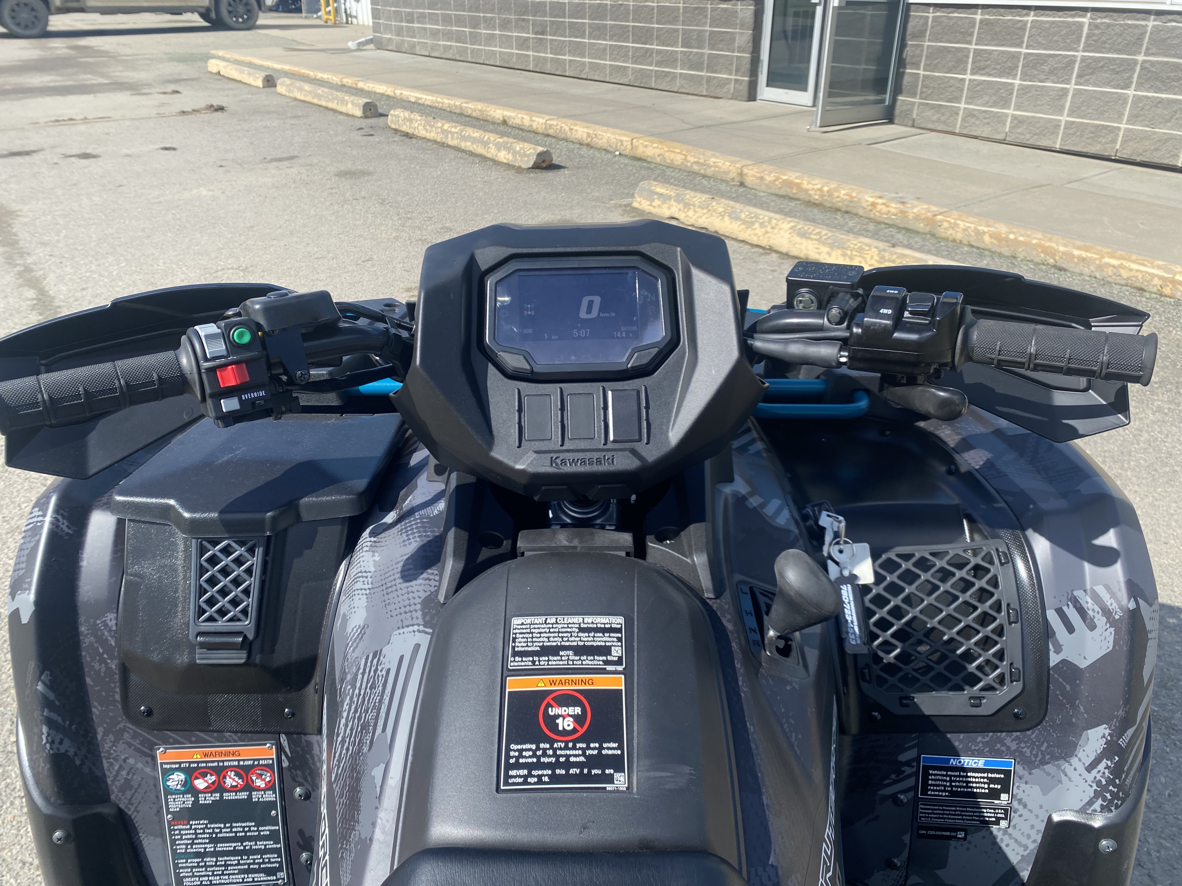 2025 Kawasaki Brute Force® 750 EPS LE - Photo 8
