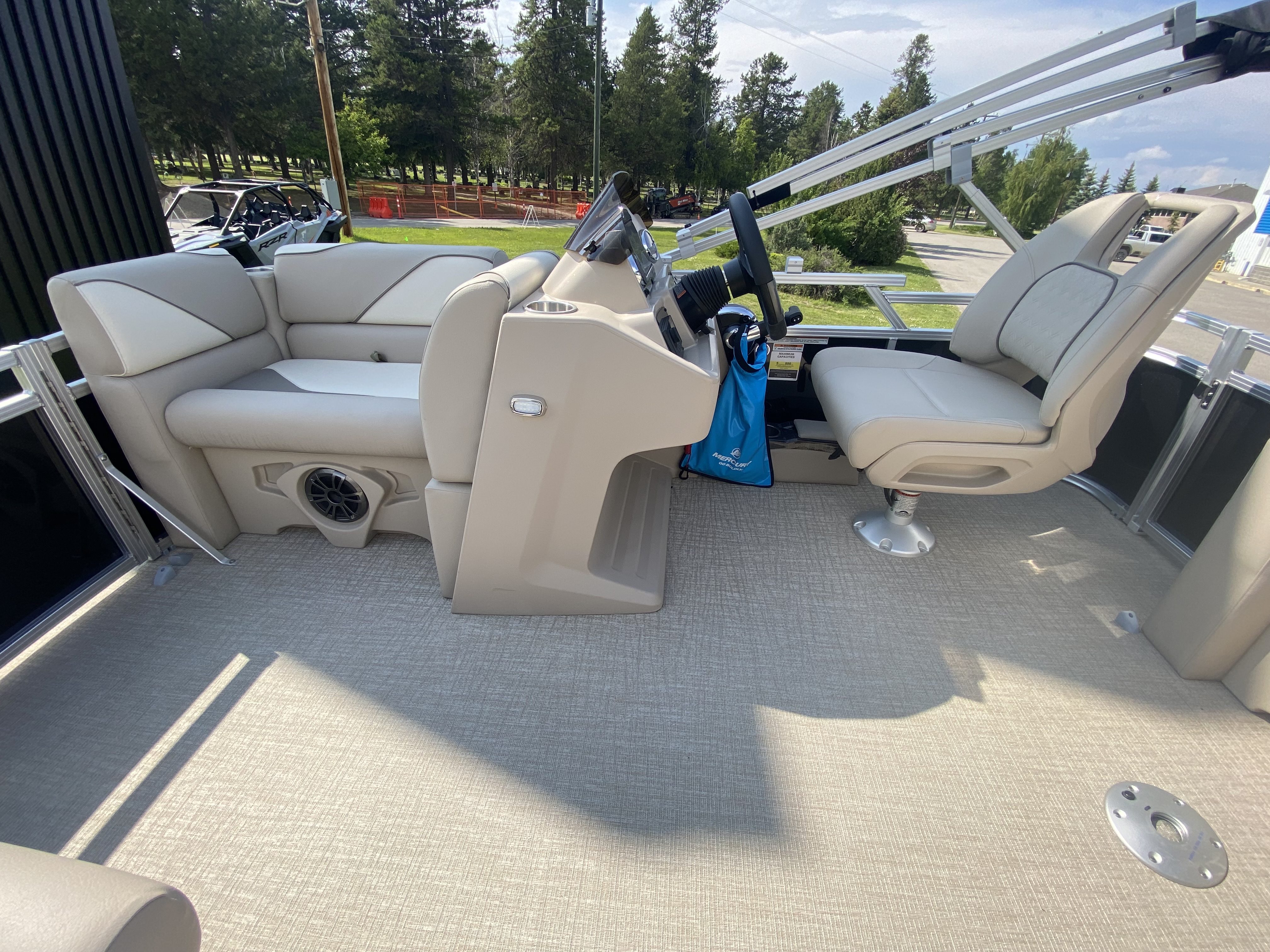 2024 Legend Boats Q-Series LE 15 Cruise - Photo 12