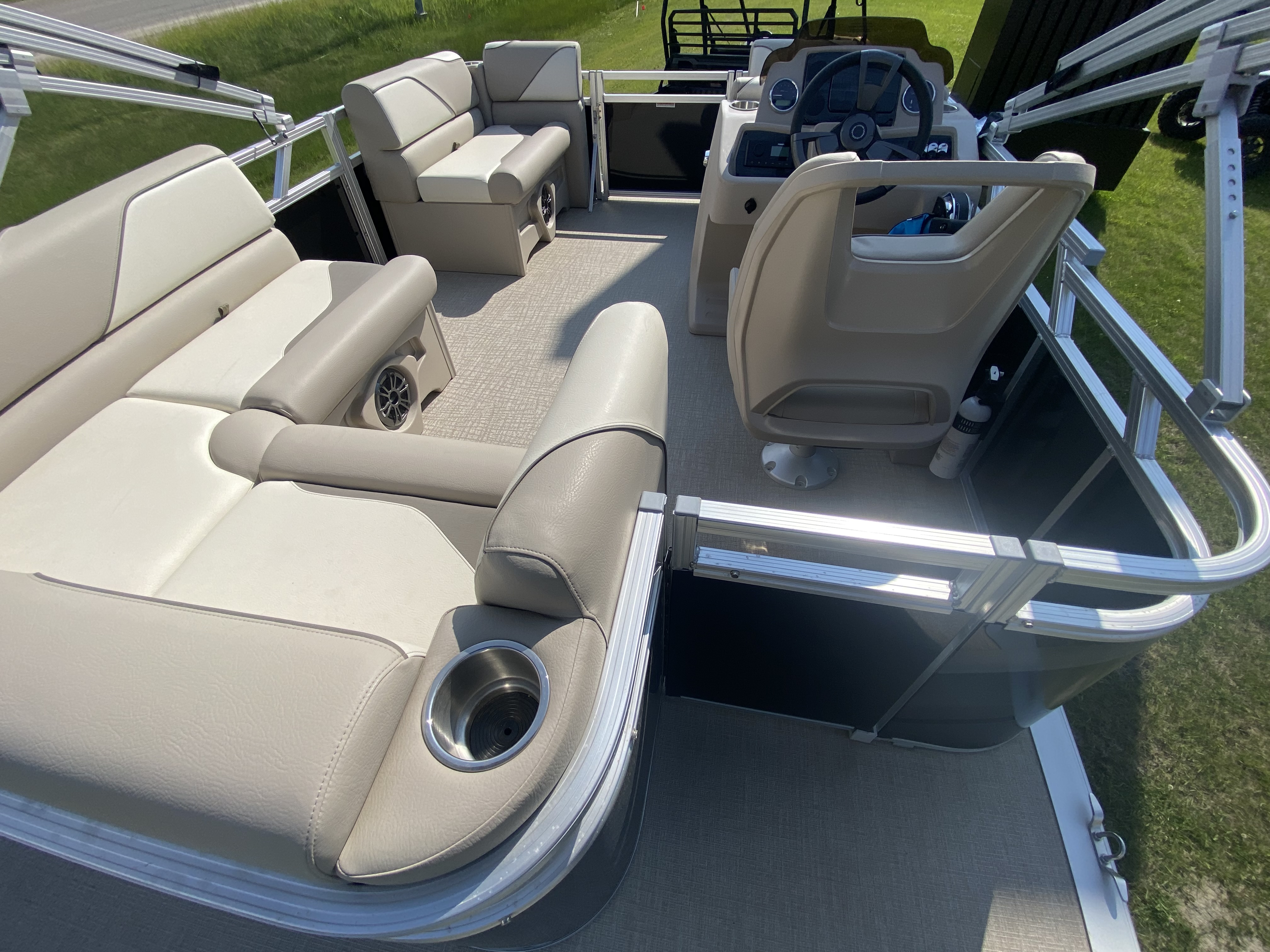 2024 Legend Boats Q-Series LE 15 Cruise - Photo 14