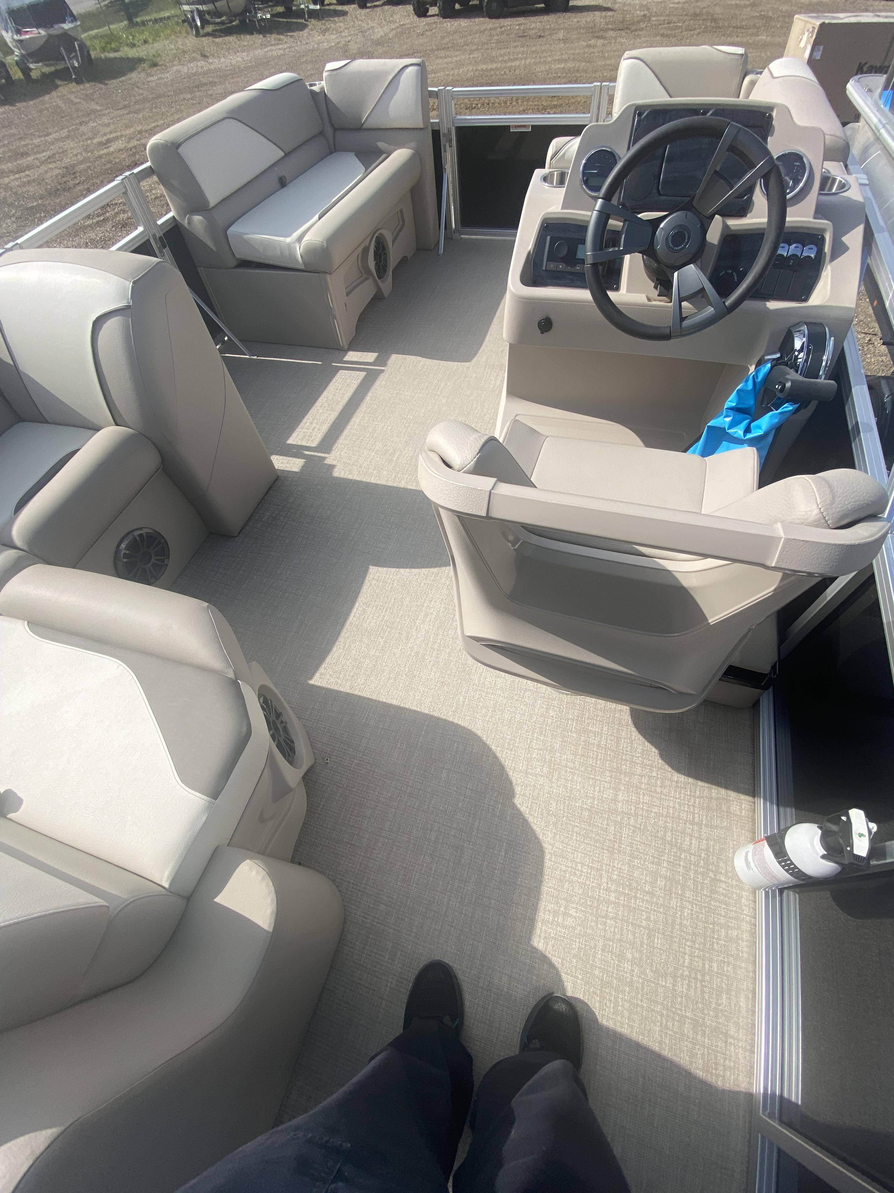 2024 Legend Boats Q Series LE 17 Cottage - Photo 9