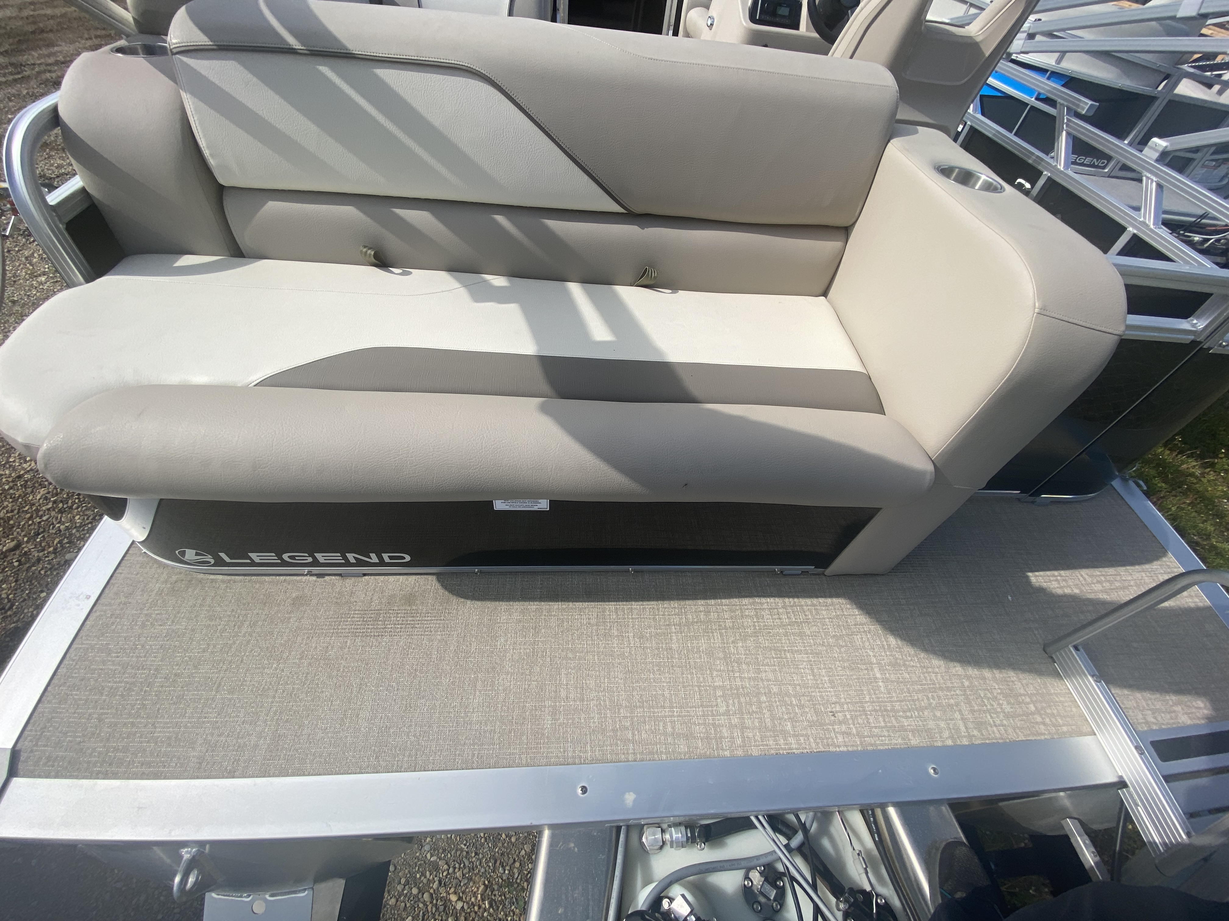 2024 Legend Boats Q Series LE 17 Cottage - Photo 11