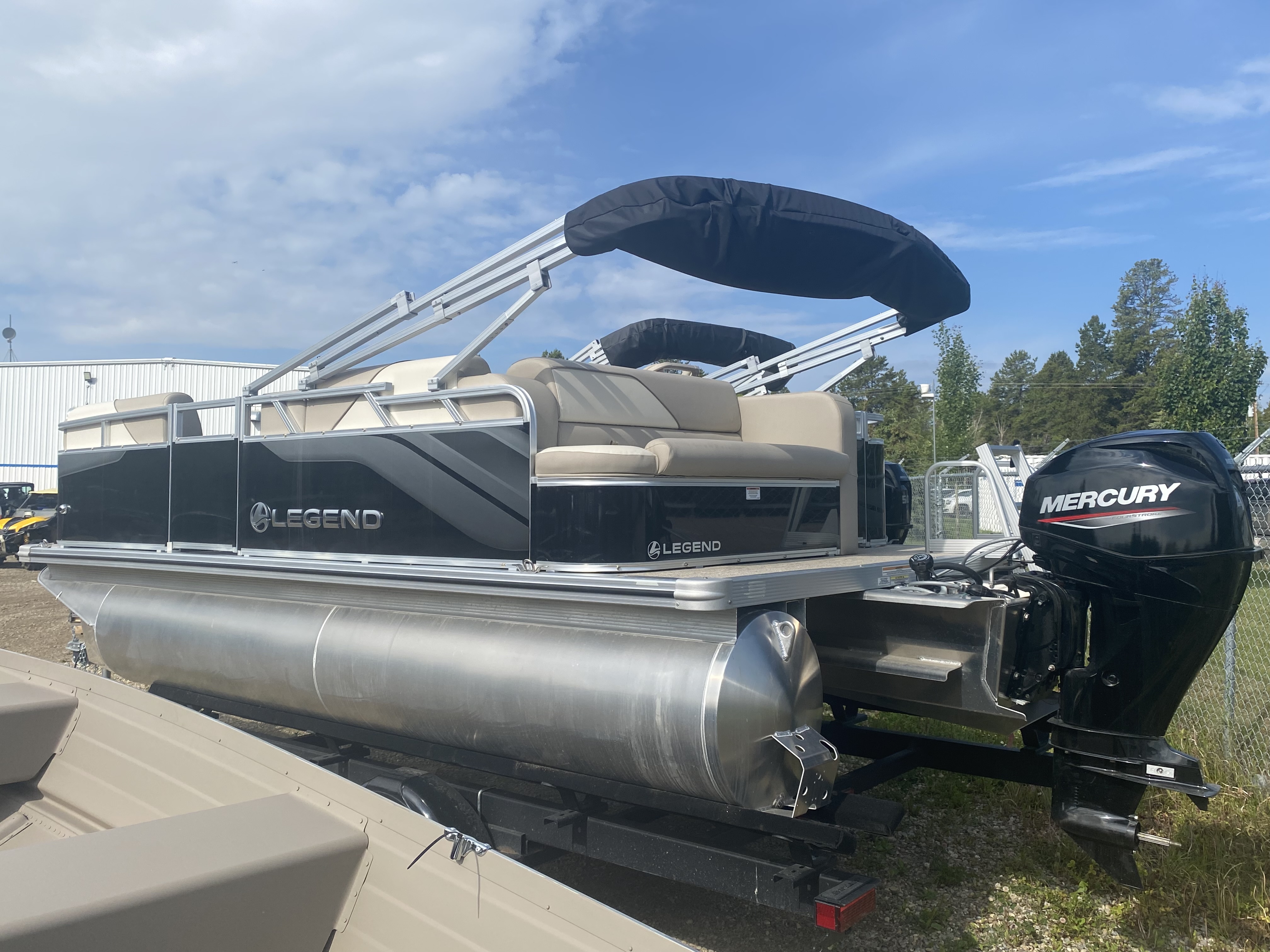 2024 Legend Boats Q Series LE 17 Cottage - Photo 15