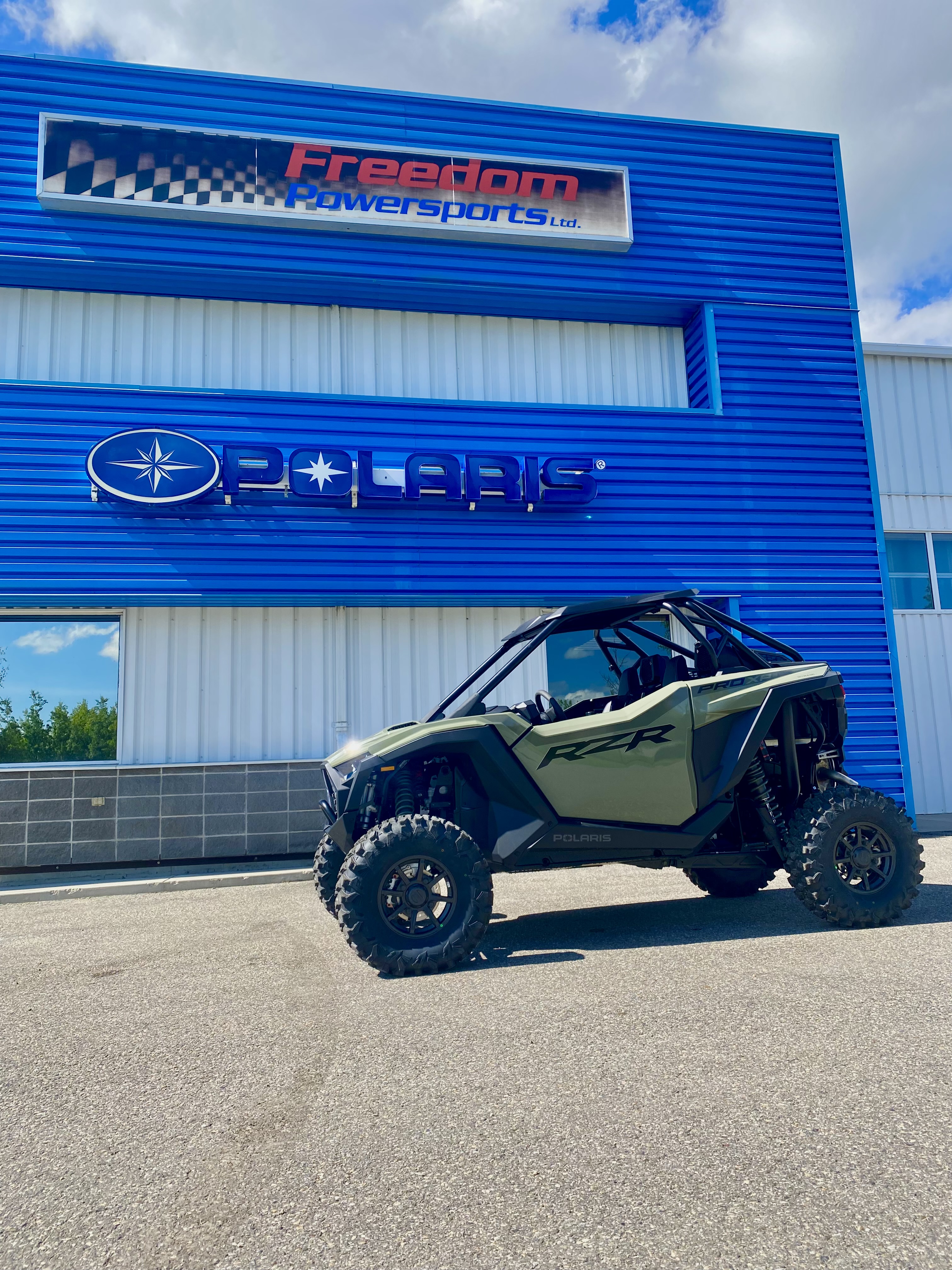 2025 Polaris RZR Pro XP® Ultimate - Photo 2