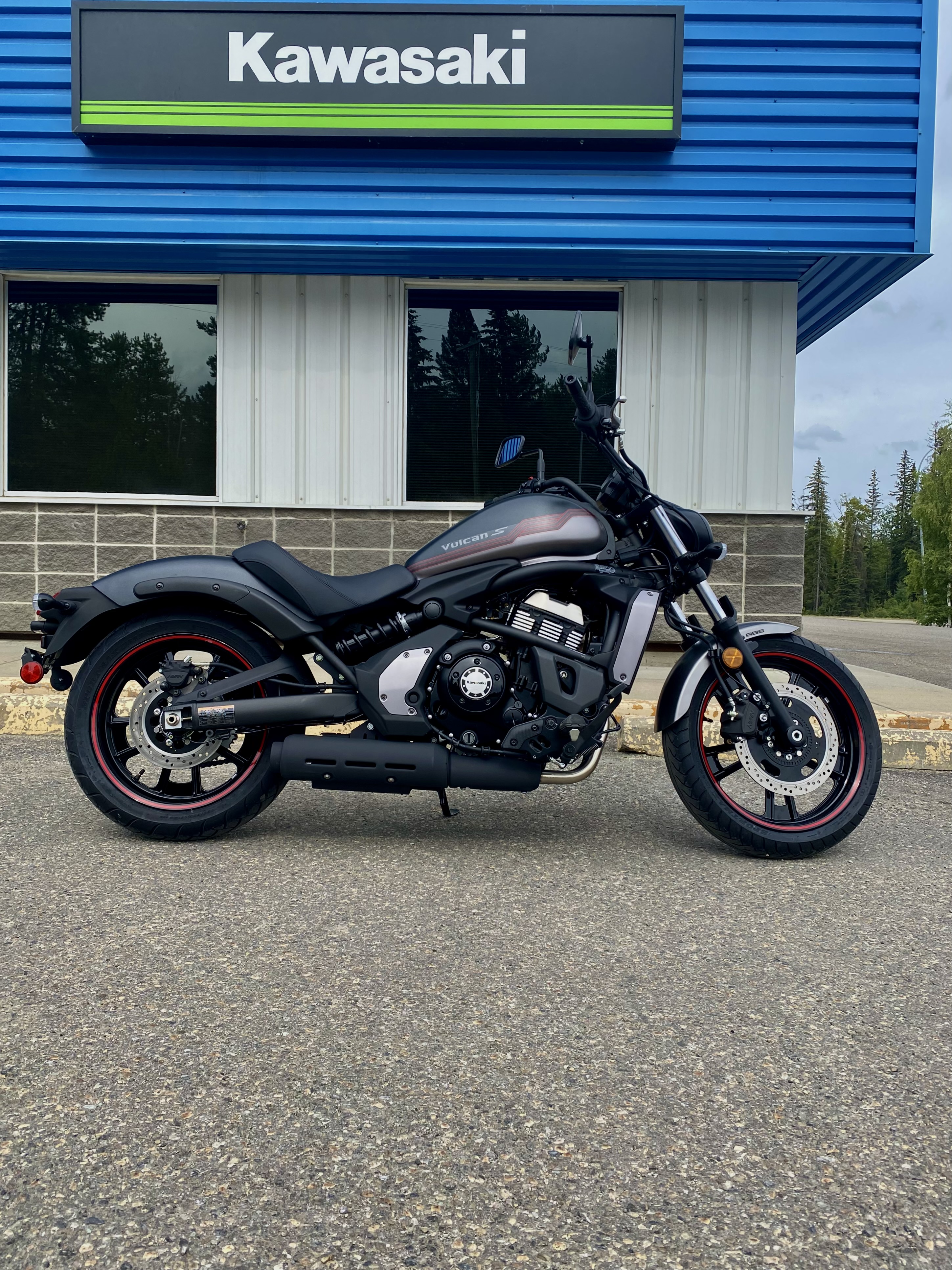 2025 Kawasaki Vulcan S Met Matte Grap Gray / Met Matte Car Gray