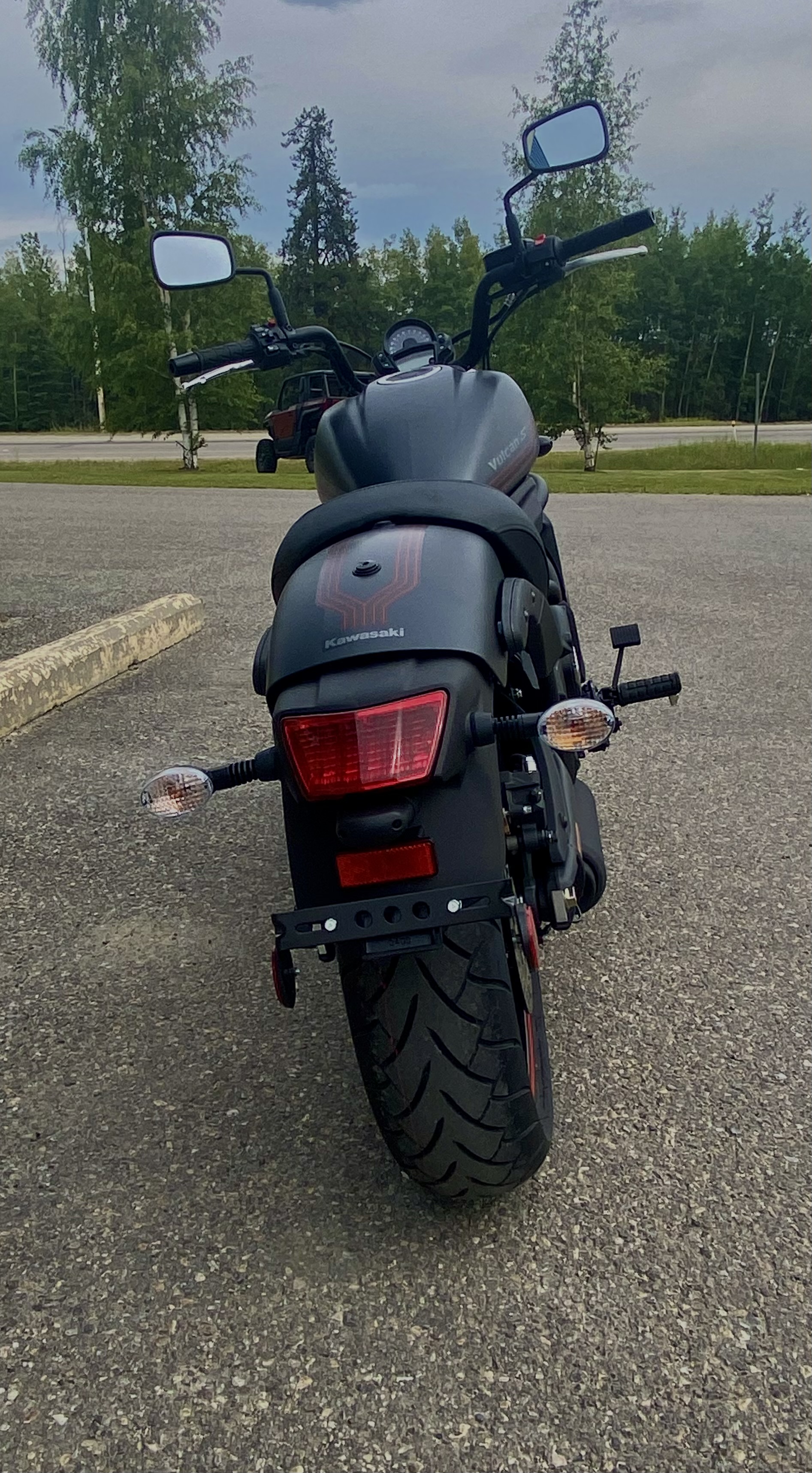 2025 Kawasaki Vulcan S Met Matte Grap Gray / Met Matte Car Gray - Photo 4