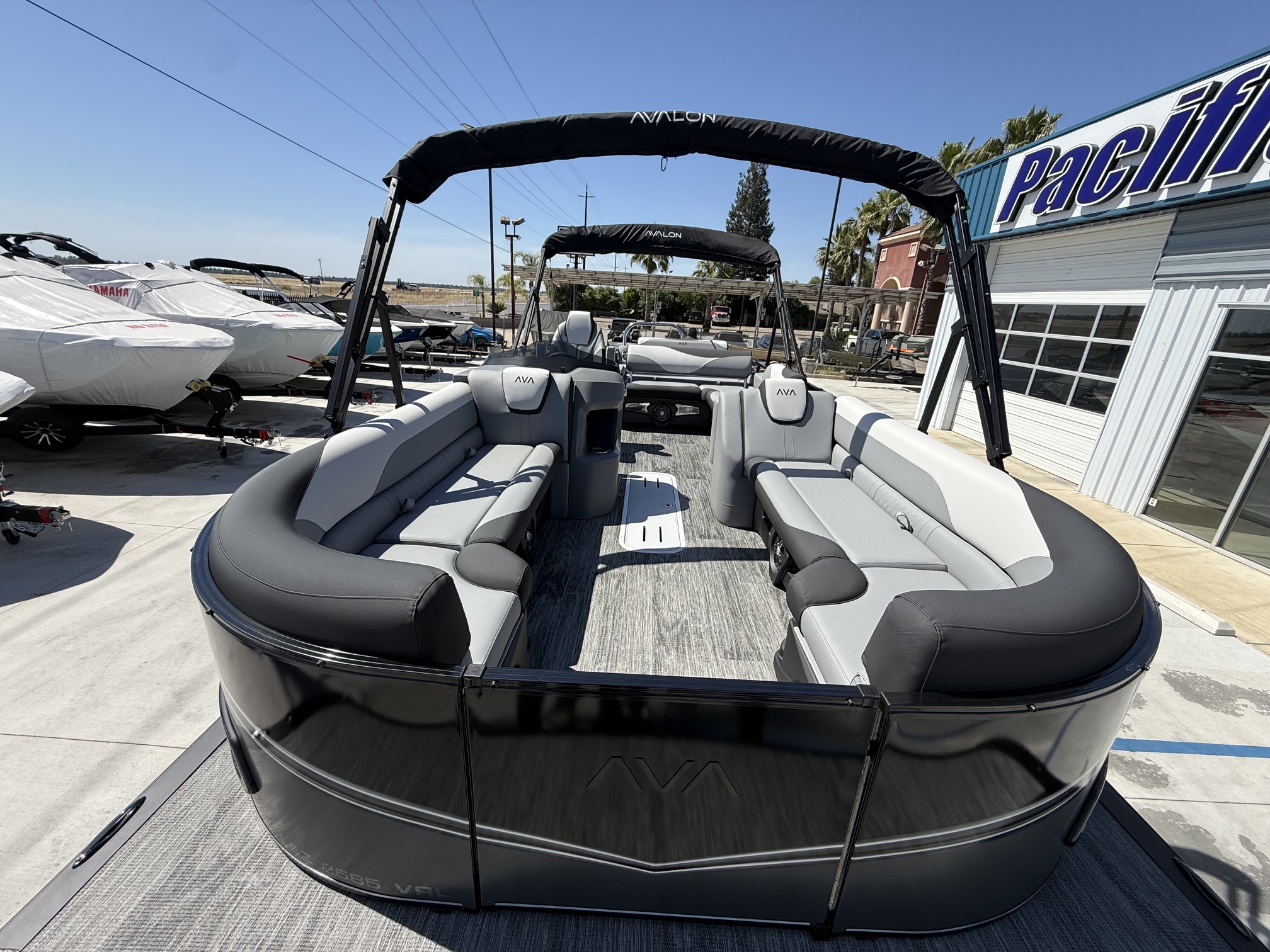 New 2025 Crestliner MX 19 w/ 200HP Mercury!, 93638 Madera - Boat