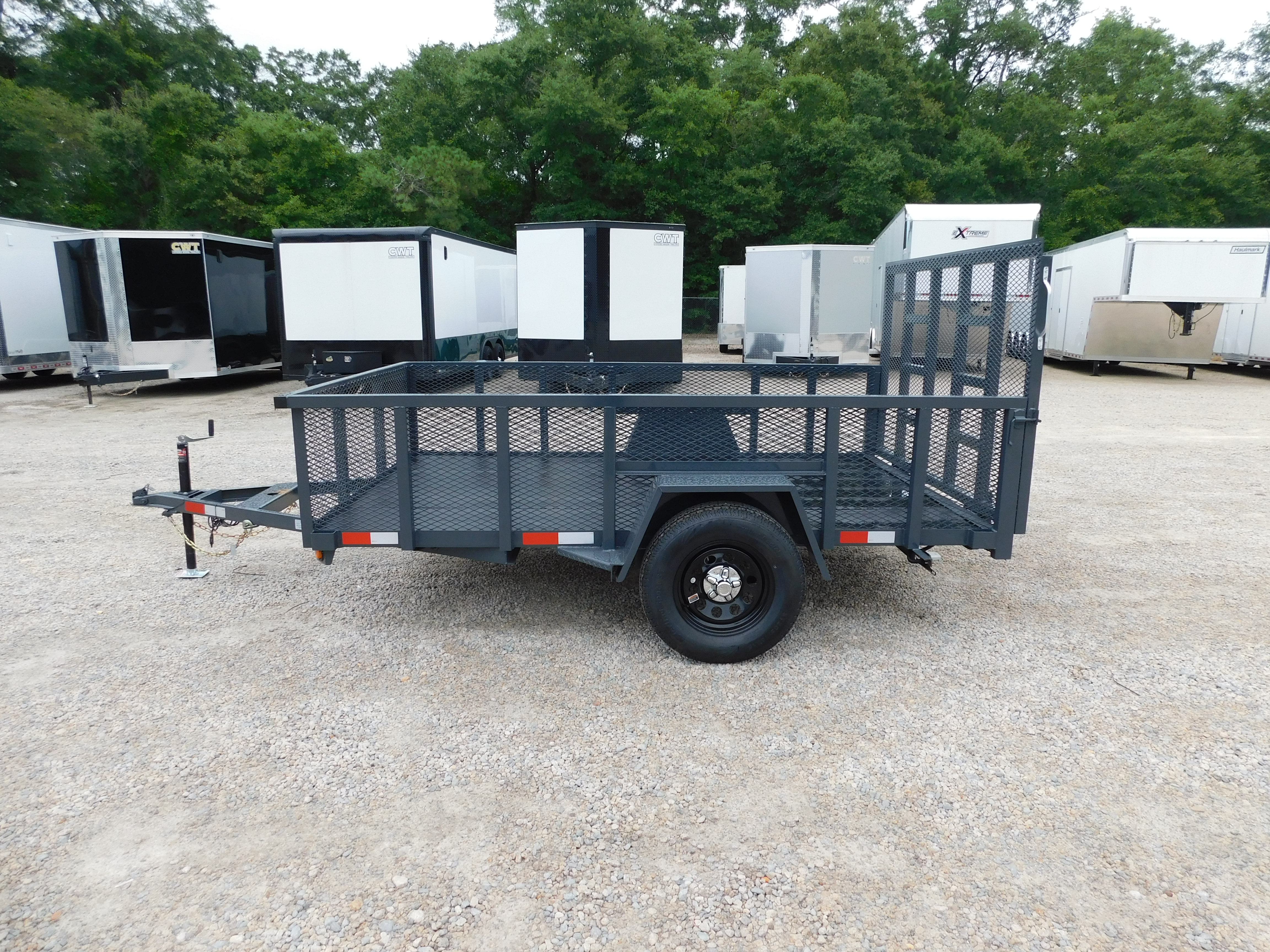 2027 Covered Wagon photo 2