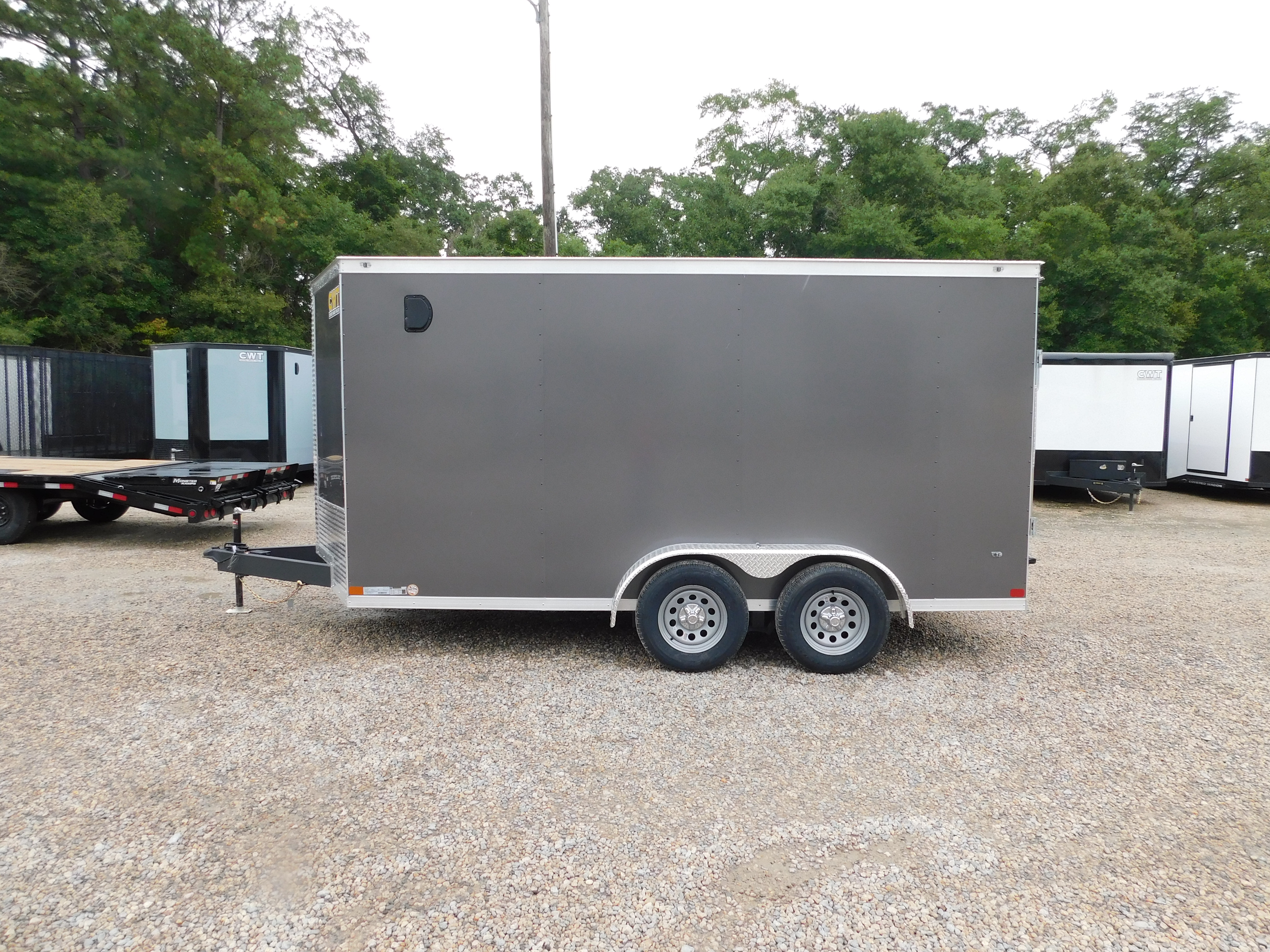 2027 Covered Wagon photo 2
