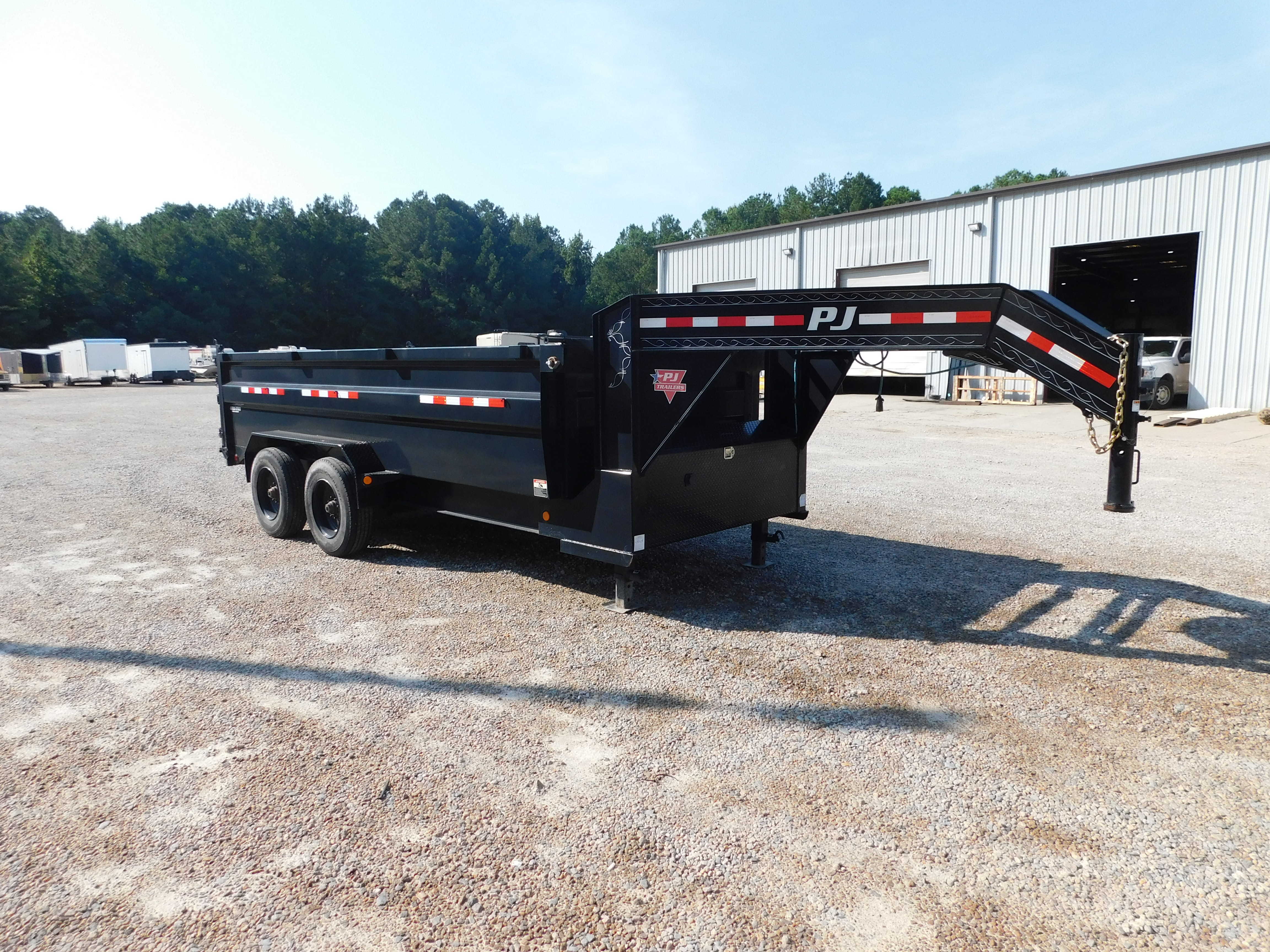 2022 PJ Trailers 16ft Gooseneck