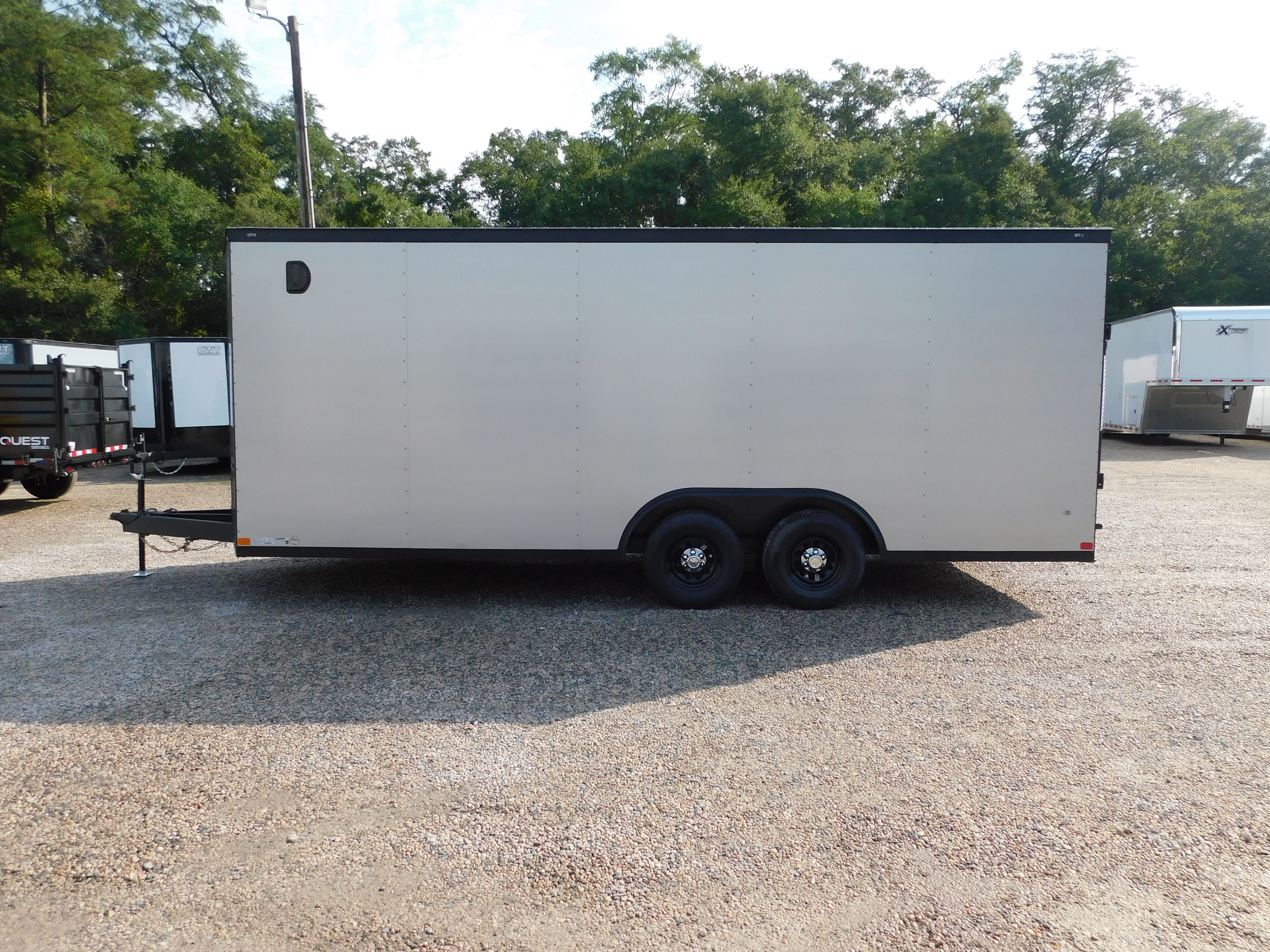 2027 Covered Wagon photo 2