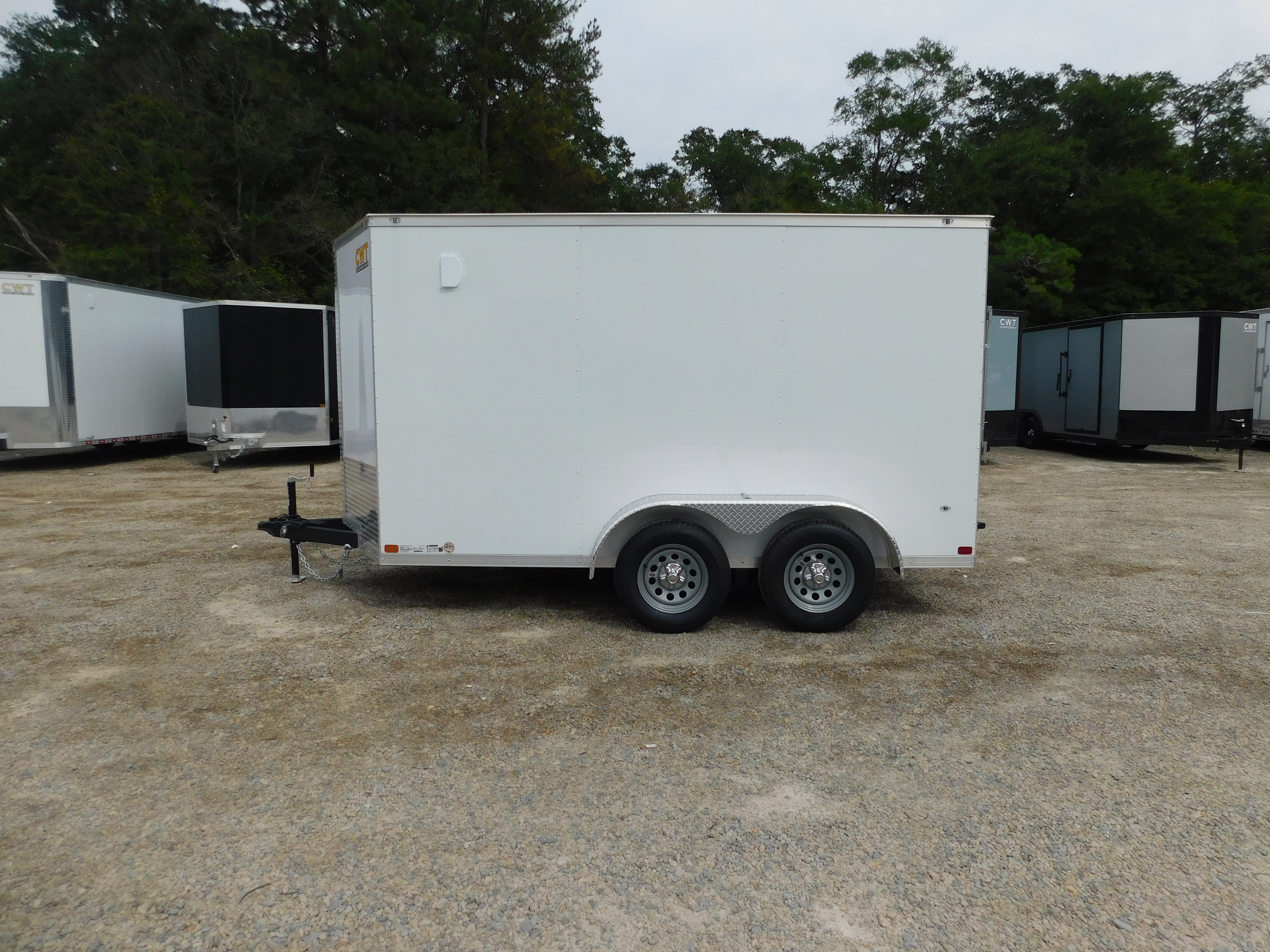 2027 Covered Wagon photo 2