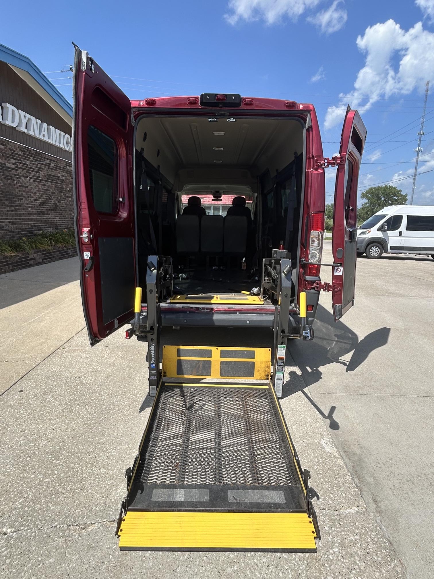 2018 RAM ProMaster Window Van Base