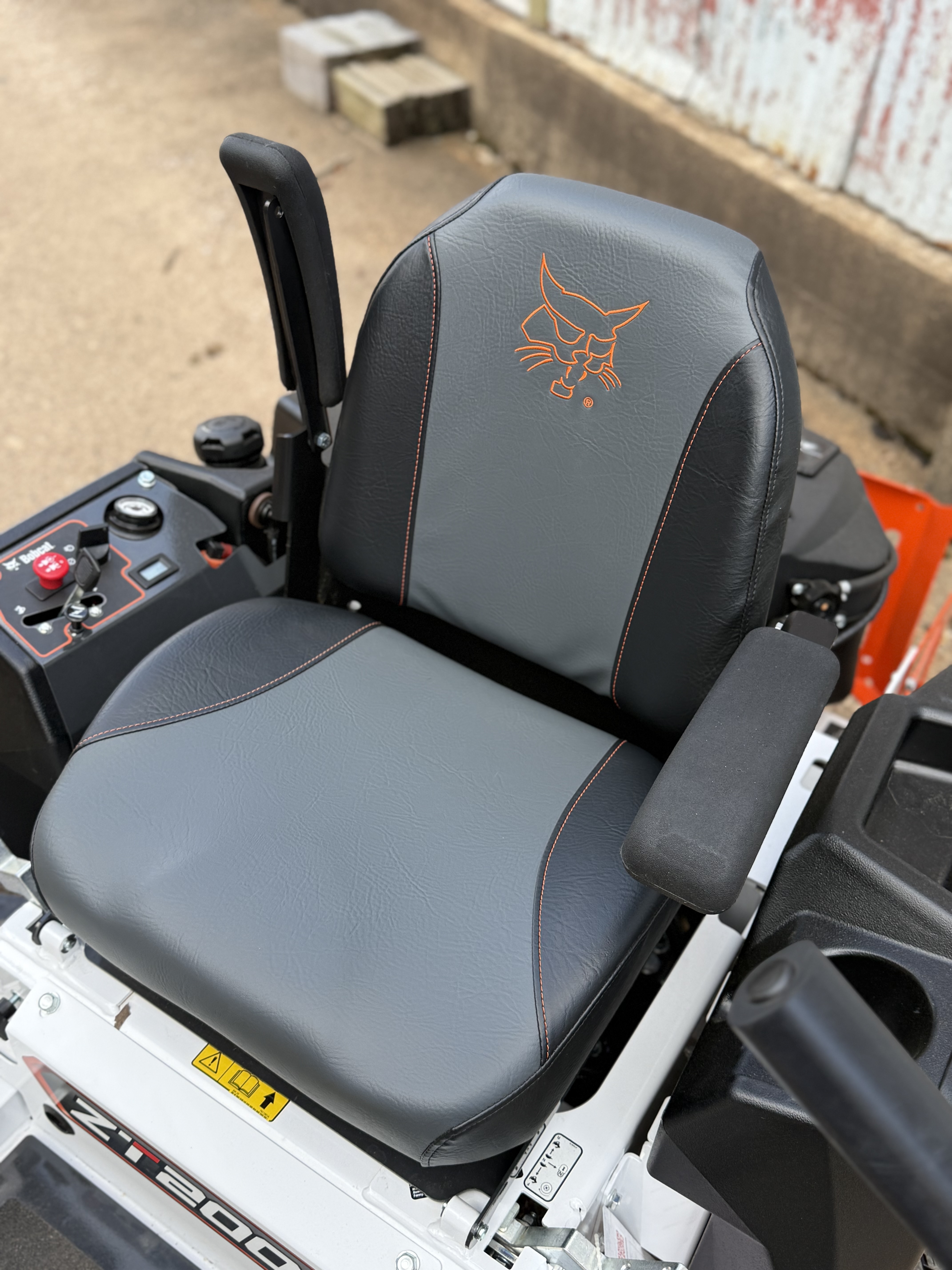 2024 Bobcat ZT2042SA - Photo 5