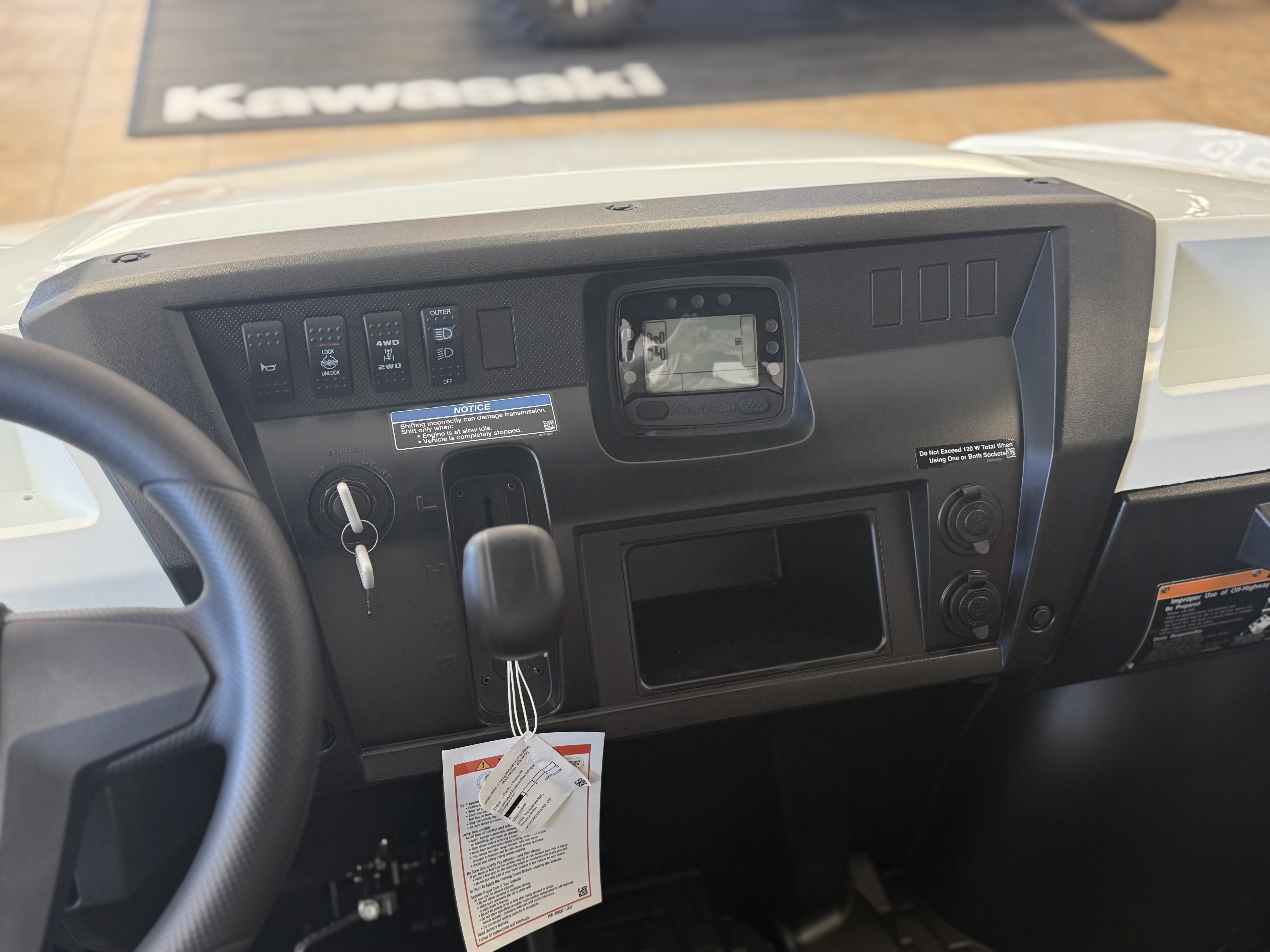 2024 Kawasaki Mule™ PRO-DXT™ Diesel FE EPS - Photo 5