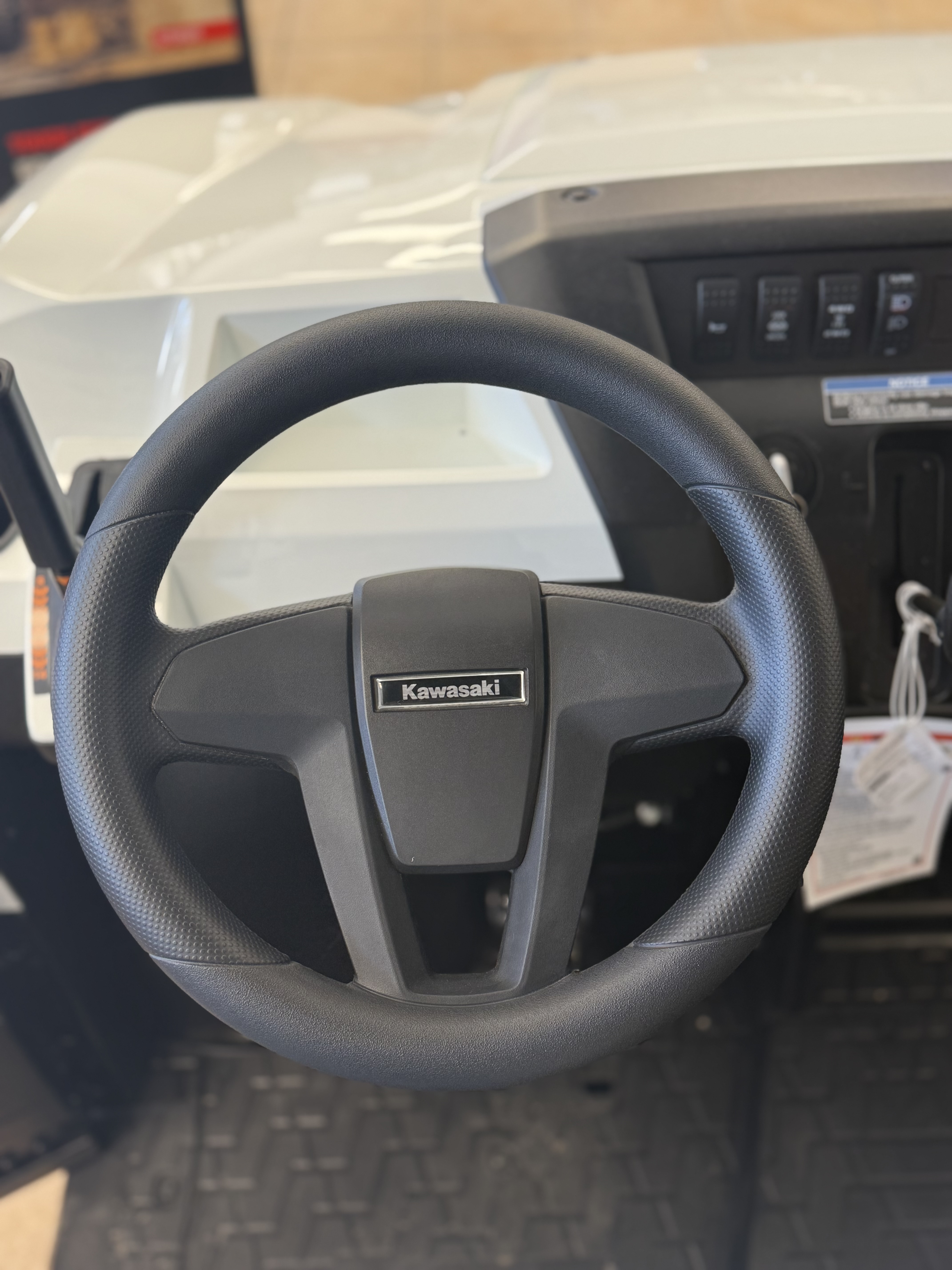 2024 Kawasaki Mule™ PRO-DXT™ Diesel FE EPS - Photo 7