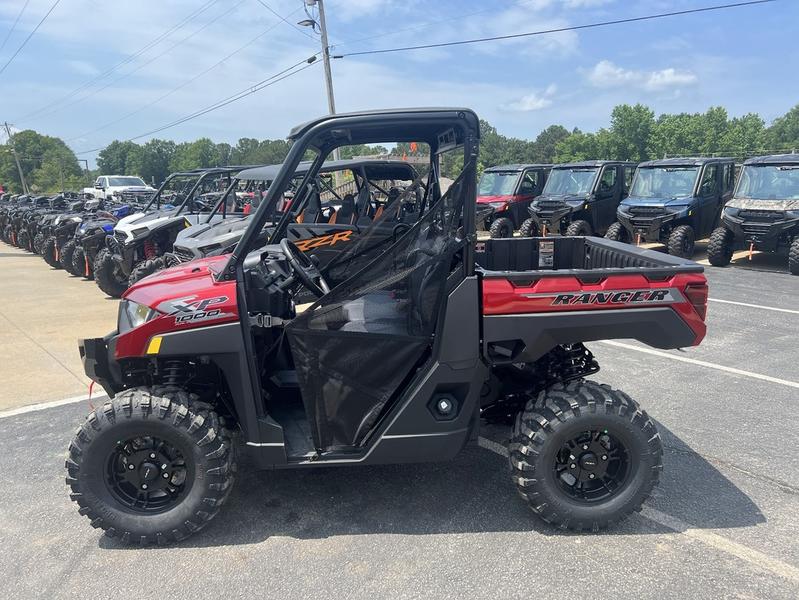 2025 Polaris RANGER XP 1000 PREMIUM - SUNSET RED Premium