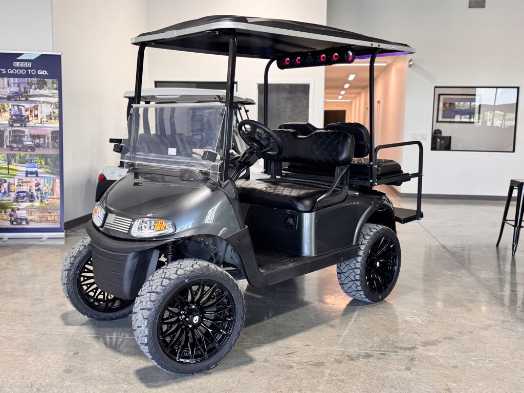 2023 E-Z-GO Freedom RXV ELiTE Lithium — photo 1
