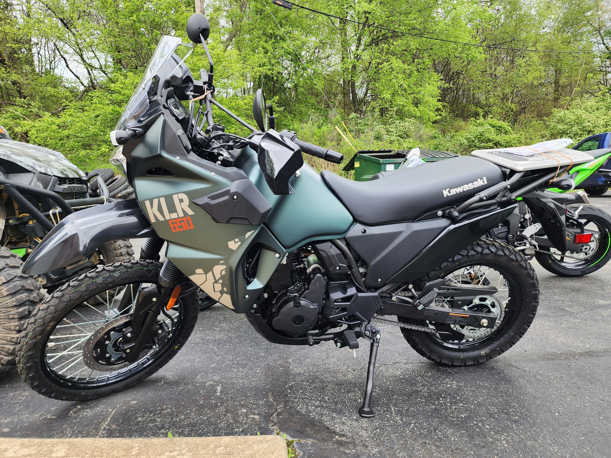とむとむ Yoshimura AT-2 3/4 Slip-On Exhaust | Kawasaki ZX6R 2019+