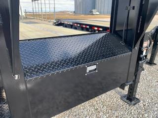 2024 20K Gooseneck Trailer photo 3