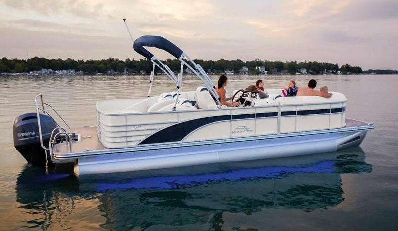 Bennington Pontoon Boats Tritoon Pontoon Boats Swingback