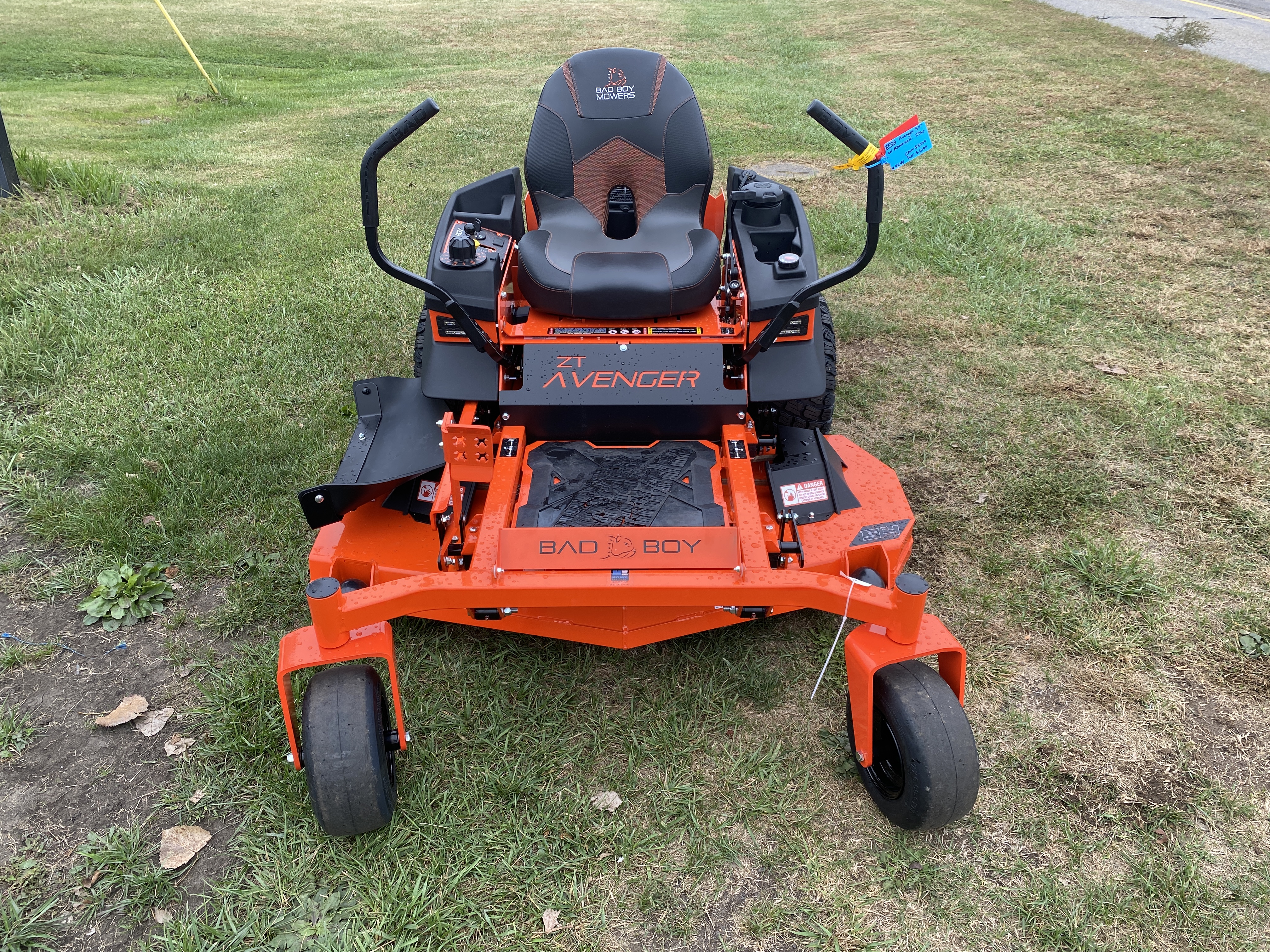  Avenger 54" w/ Kawasaki FR691 Engine